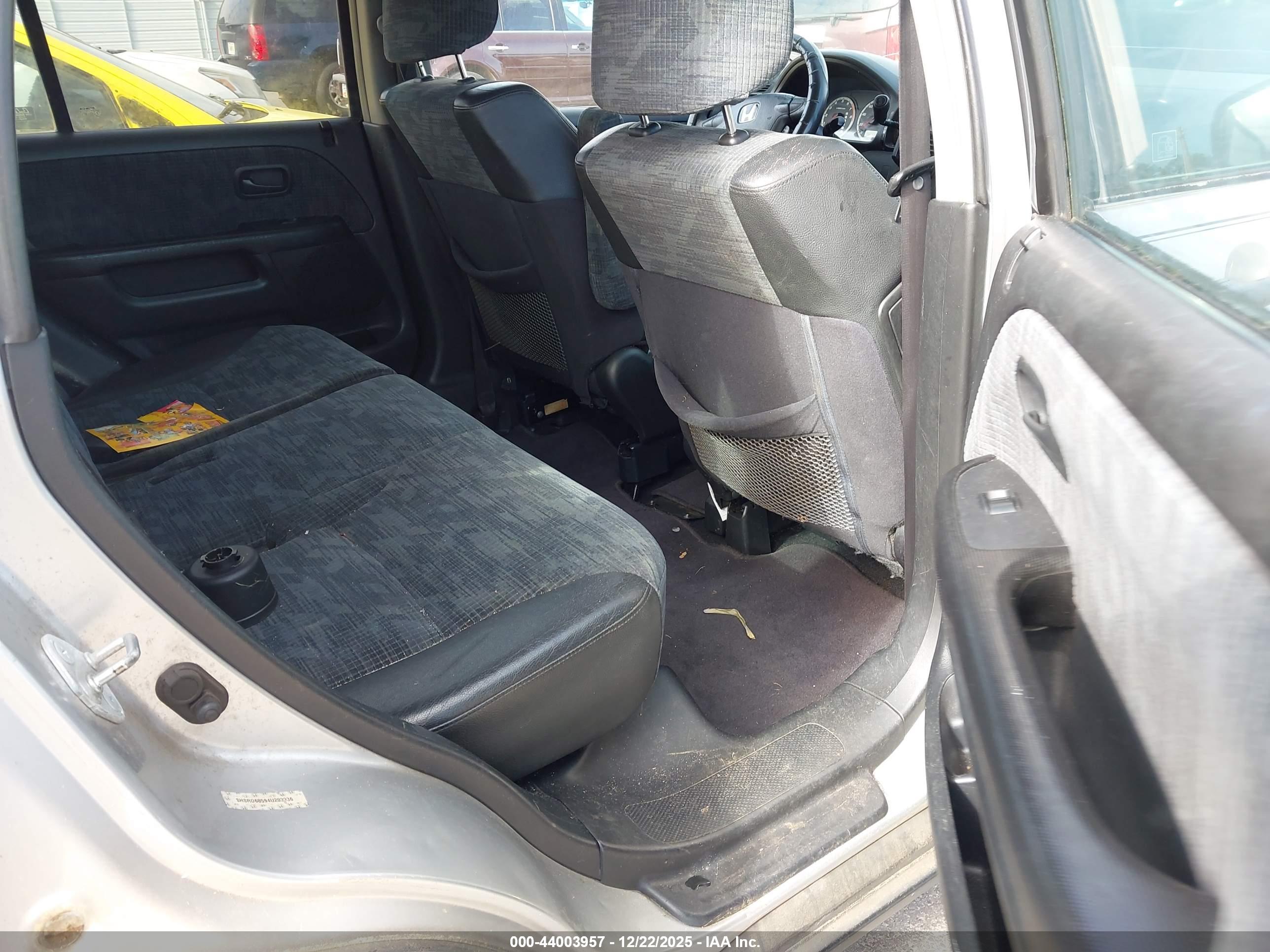 HONDA CR-V image 8