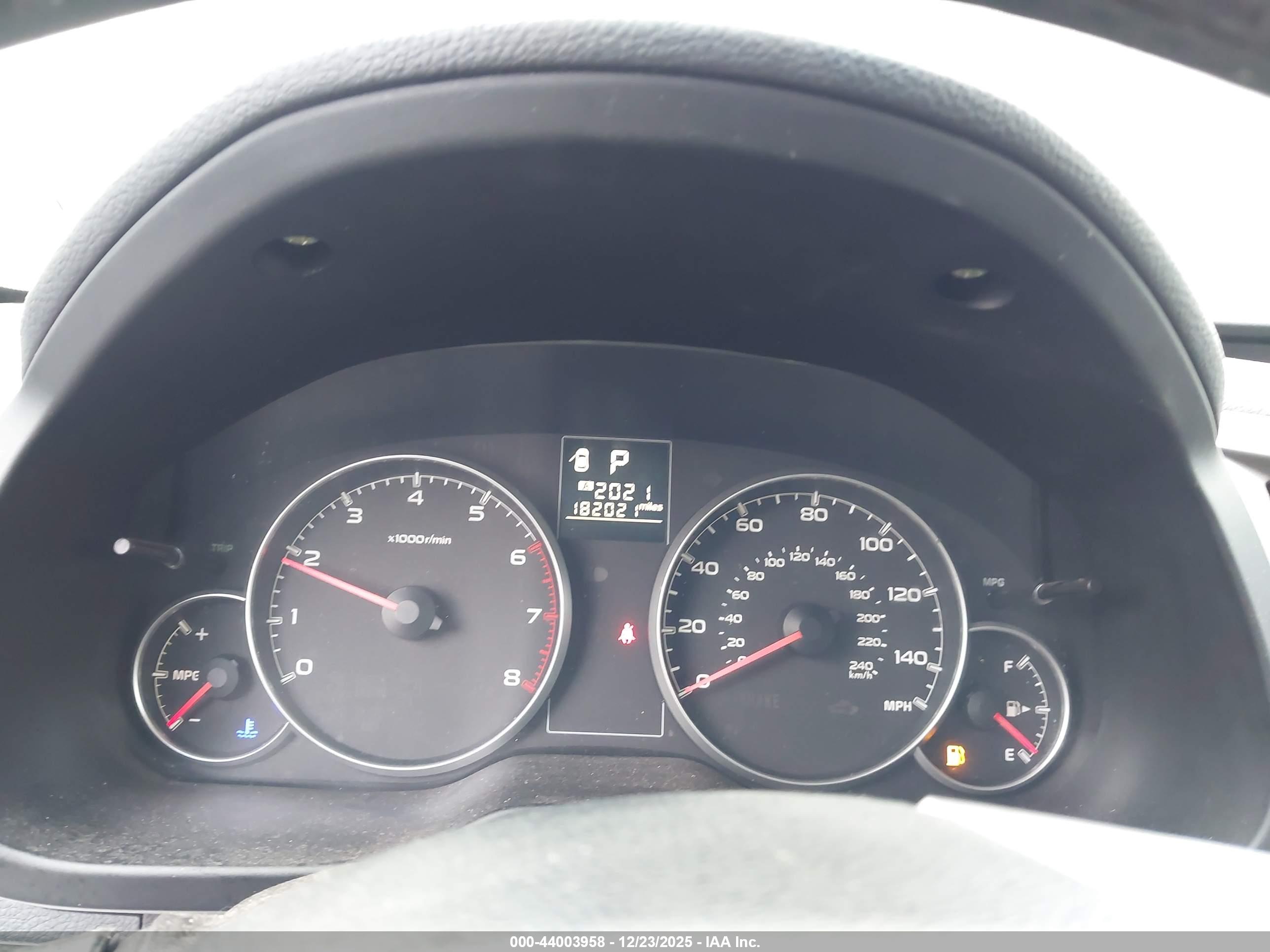 SUBARU OUTBACK image 7