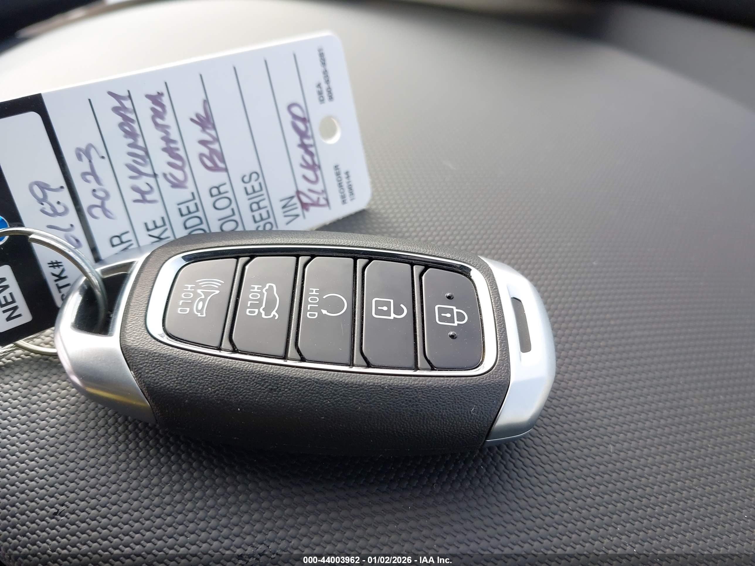 HYUNDAI ELANTRA image 11