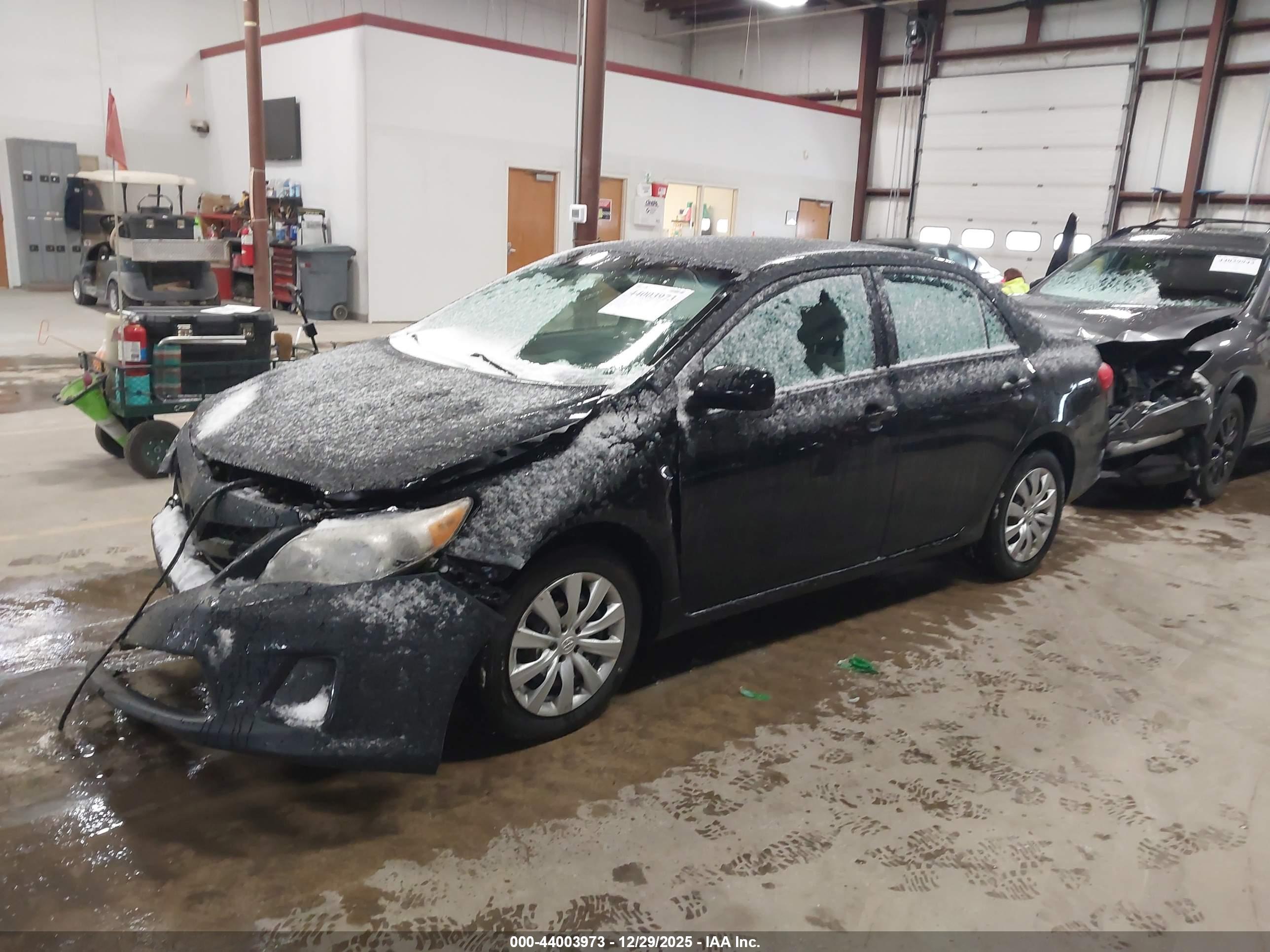 TOYOTA COROLLA image 2