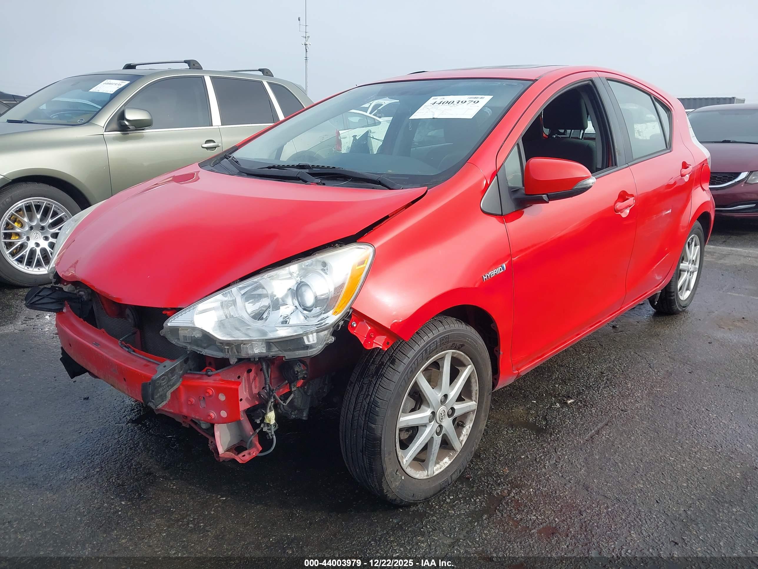 TOYOTA PRIUS image 2