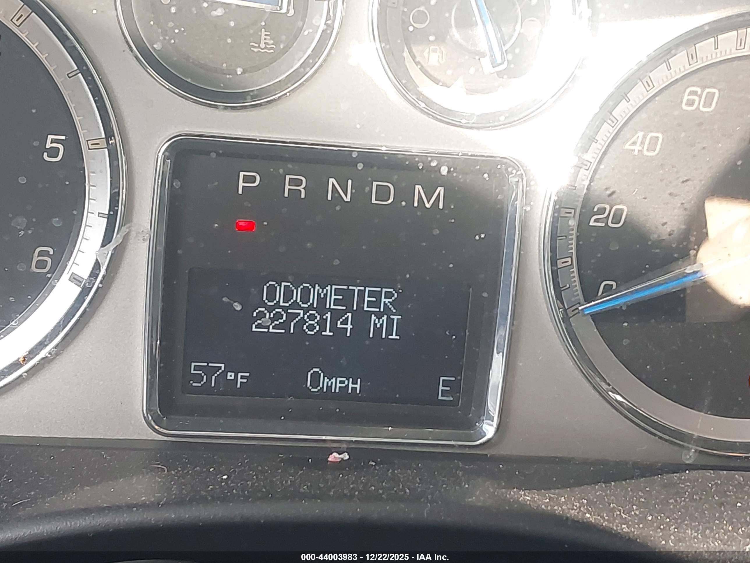 CADILLAC ESCALADE image 7