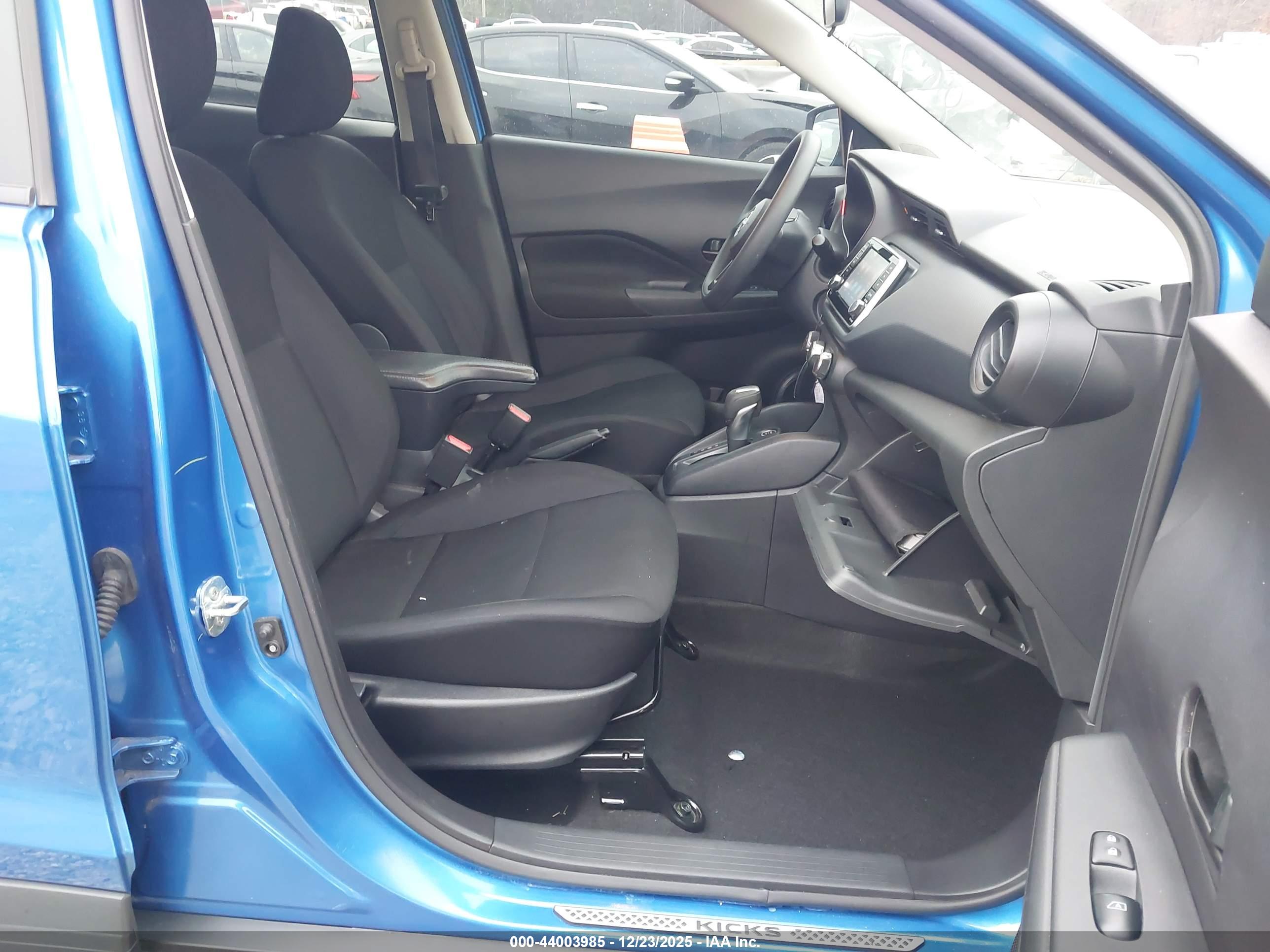 NISSAN KICKS image 5