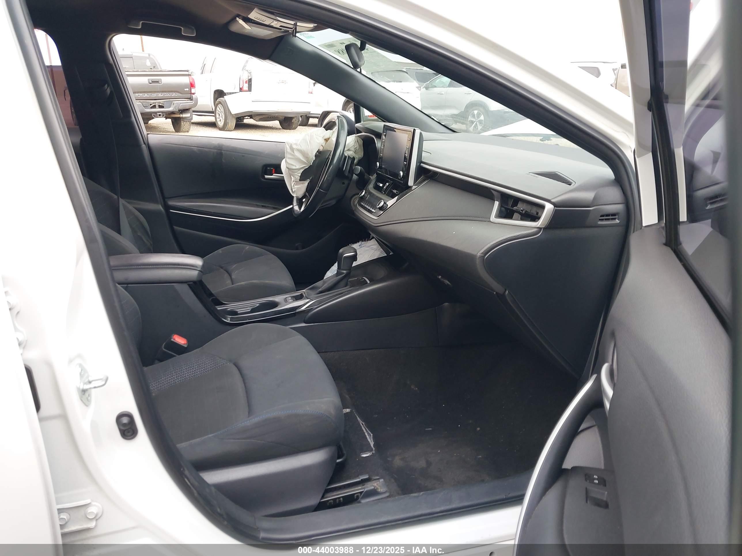 TOYOTA COROLLA image 5