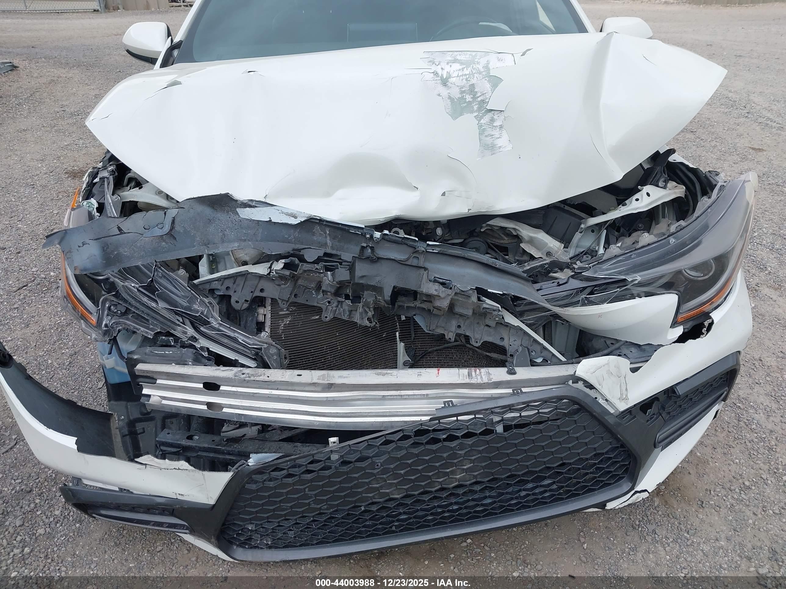 TOYOTA COROLLA image 6