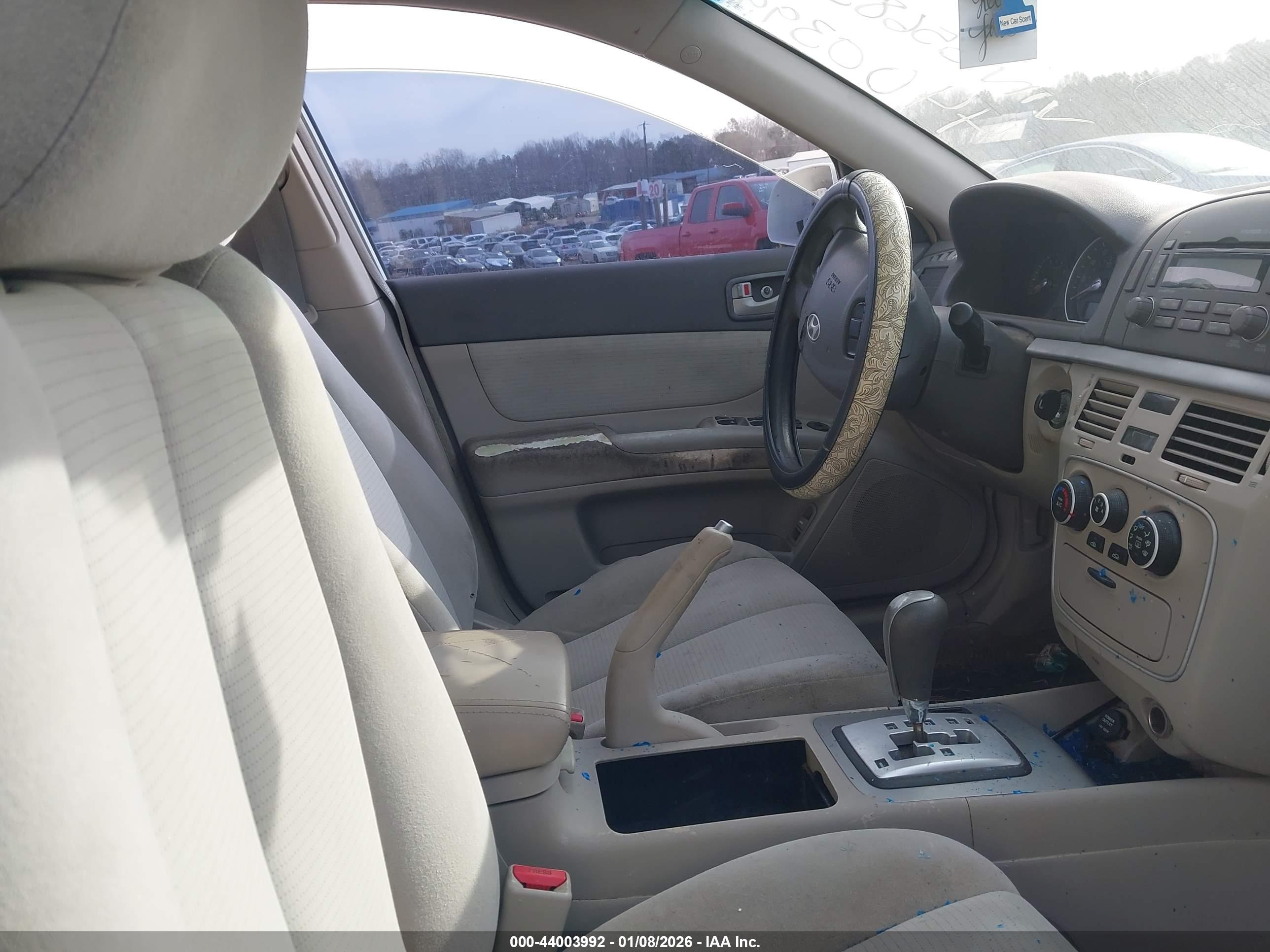 HYUNDAI SONATA image 5