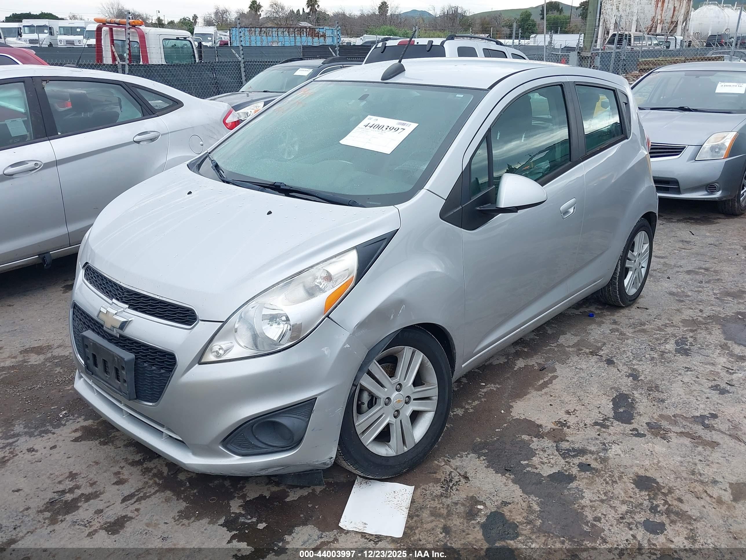 CHEVROLET SPARK image 2