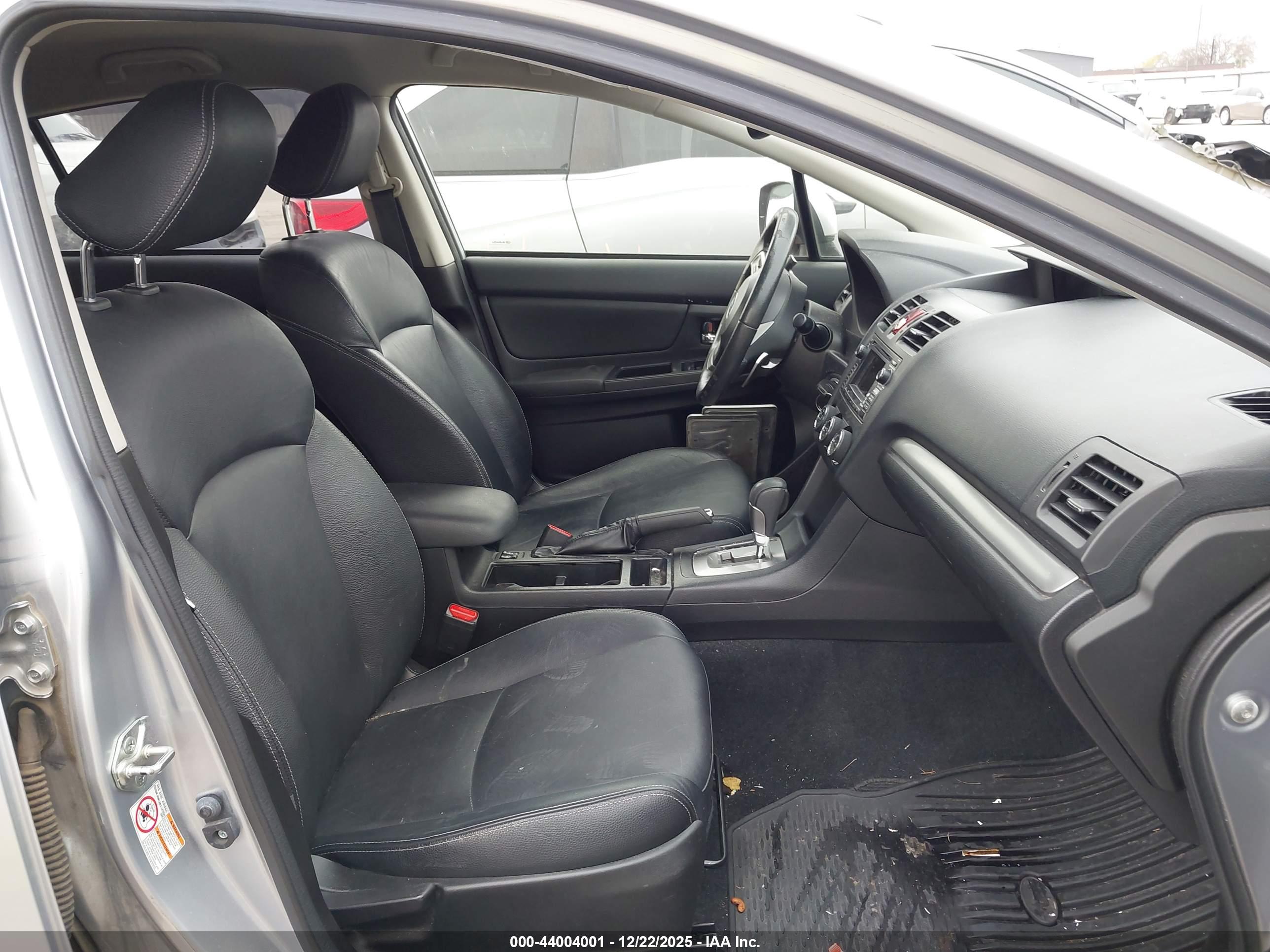 SUBARU XV image 5