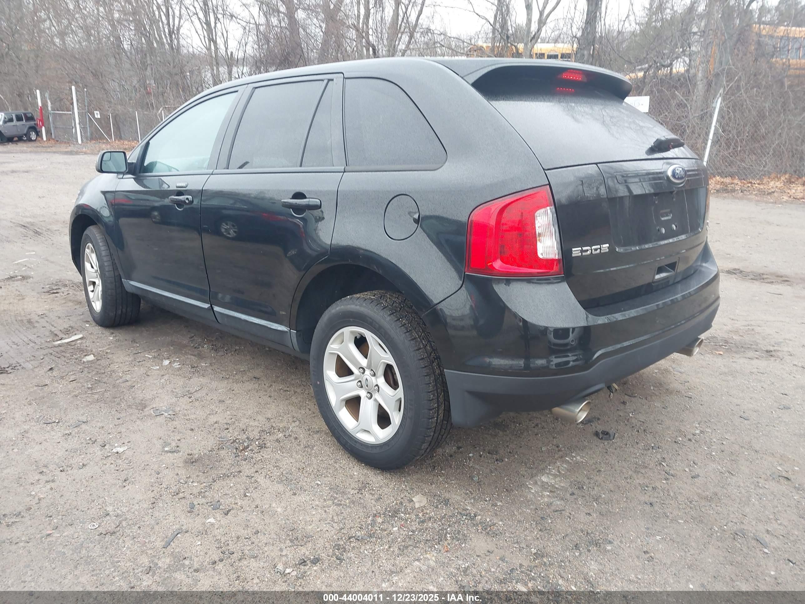 FORD EDGE image 3