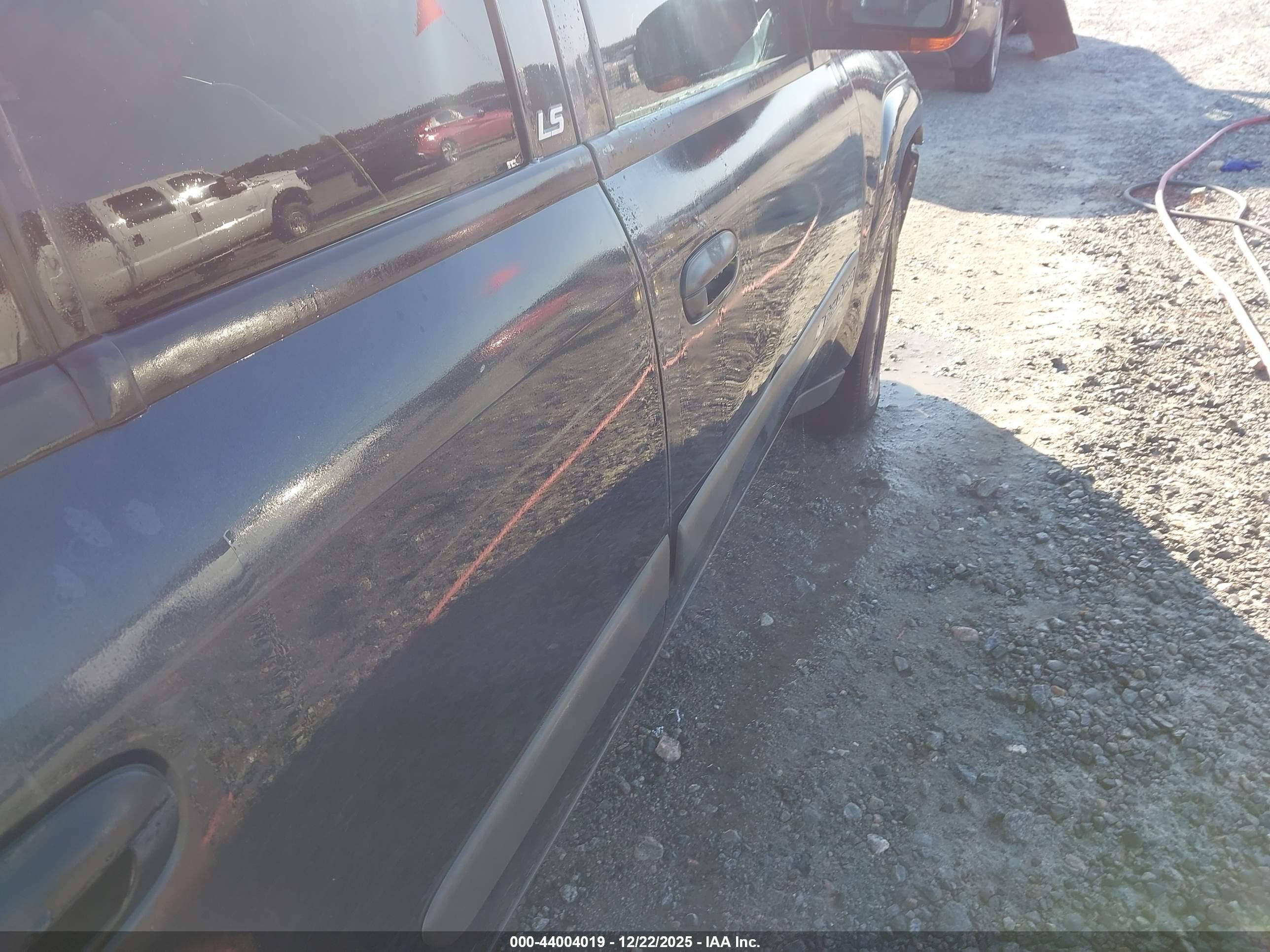 CHEVROLET TRAILBLAZER image 6