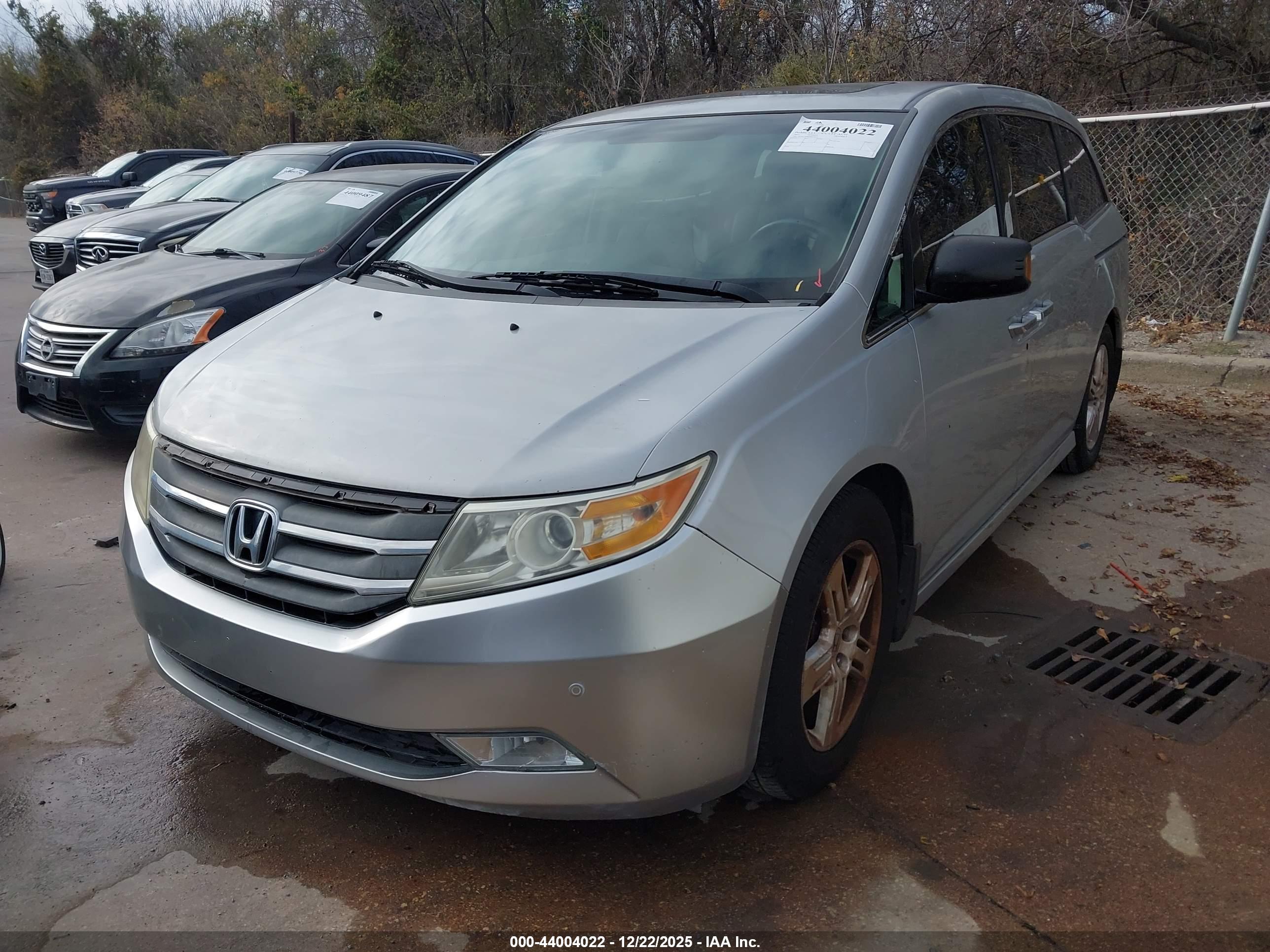 HONDA ODYSSEY image 2