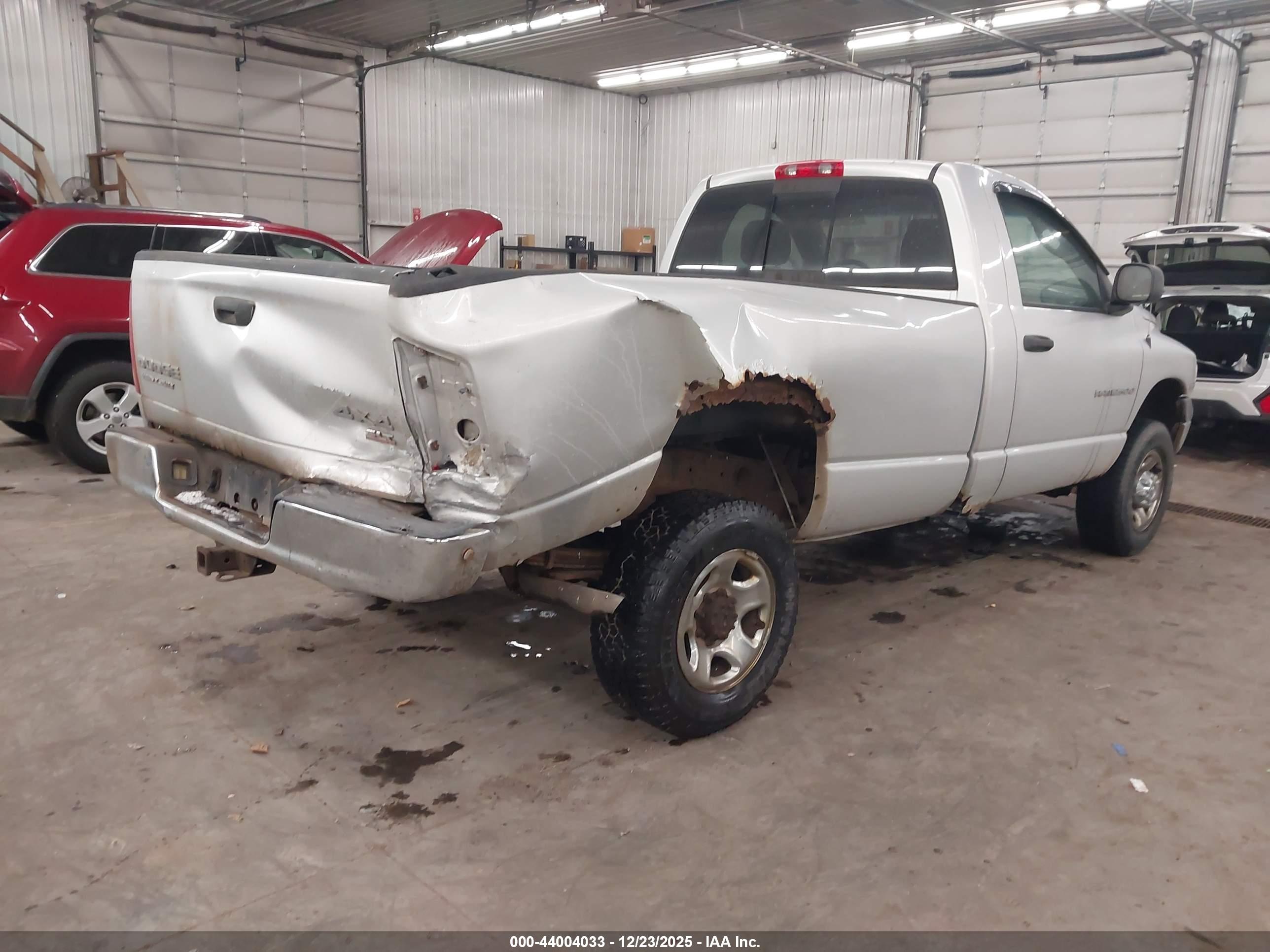 DODGE RAM image 4