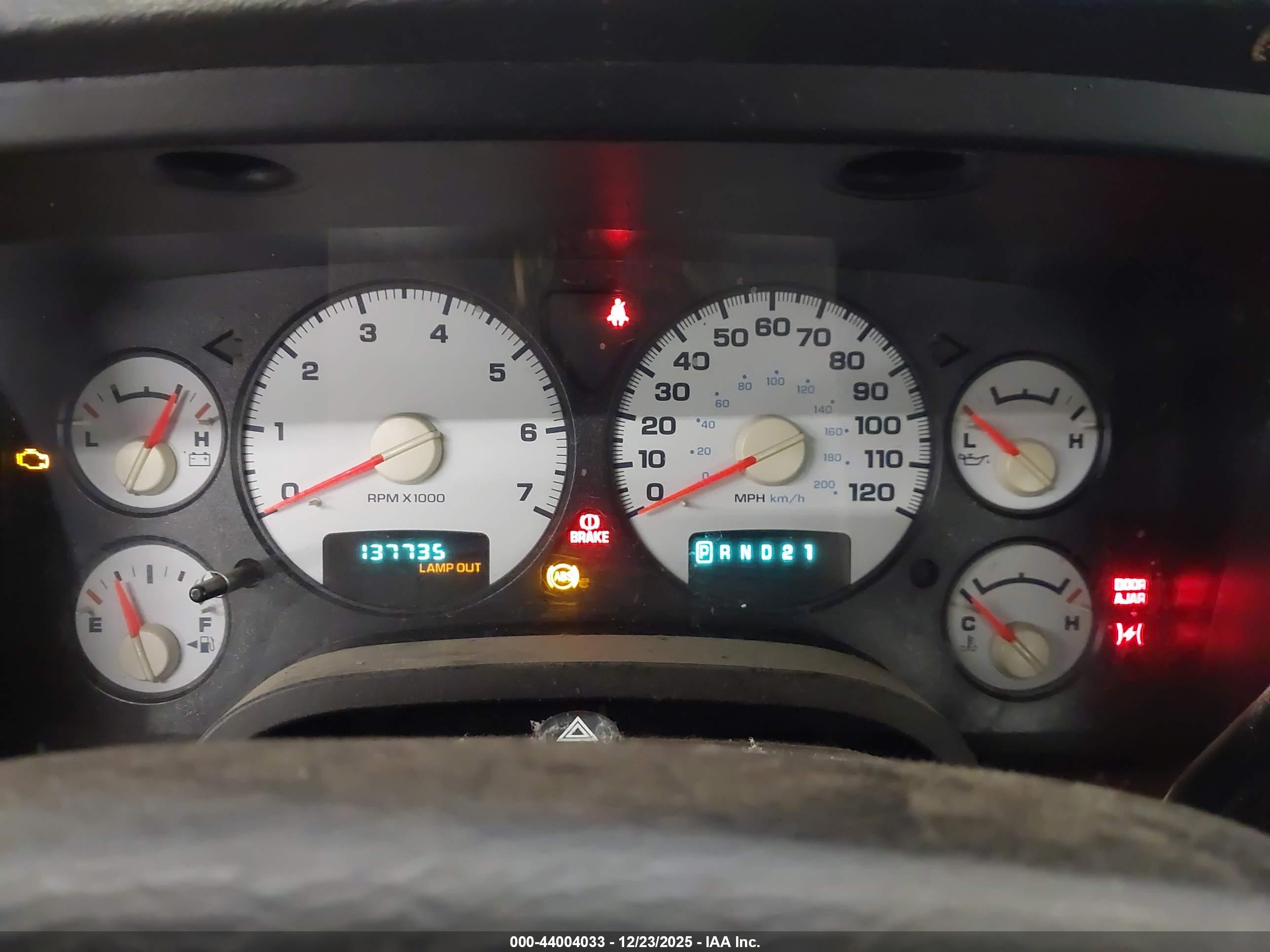 DODGE RAM image 7