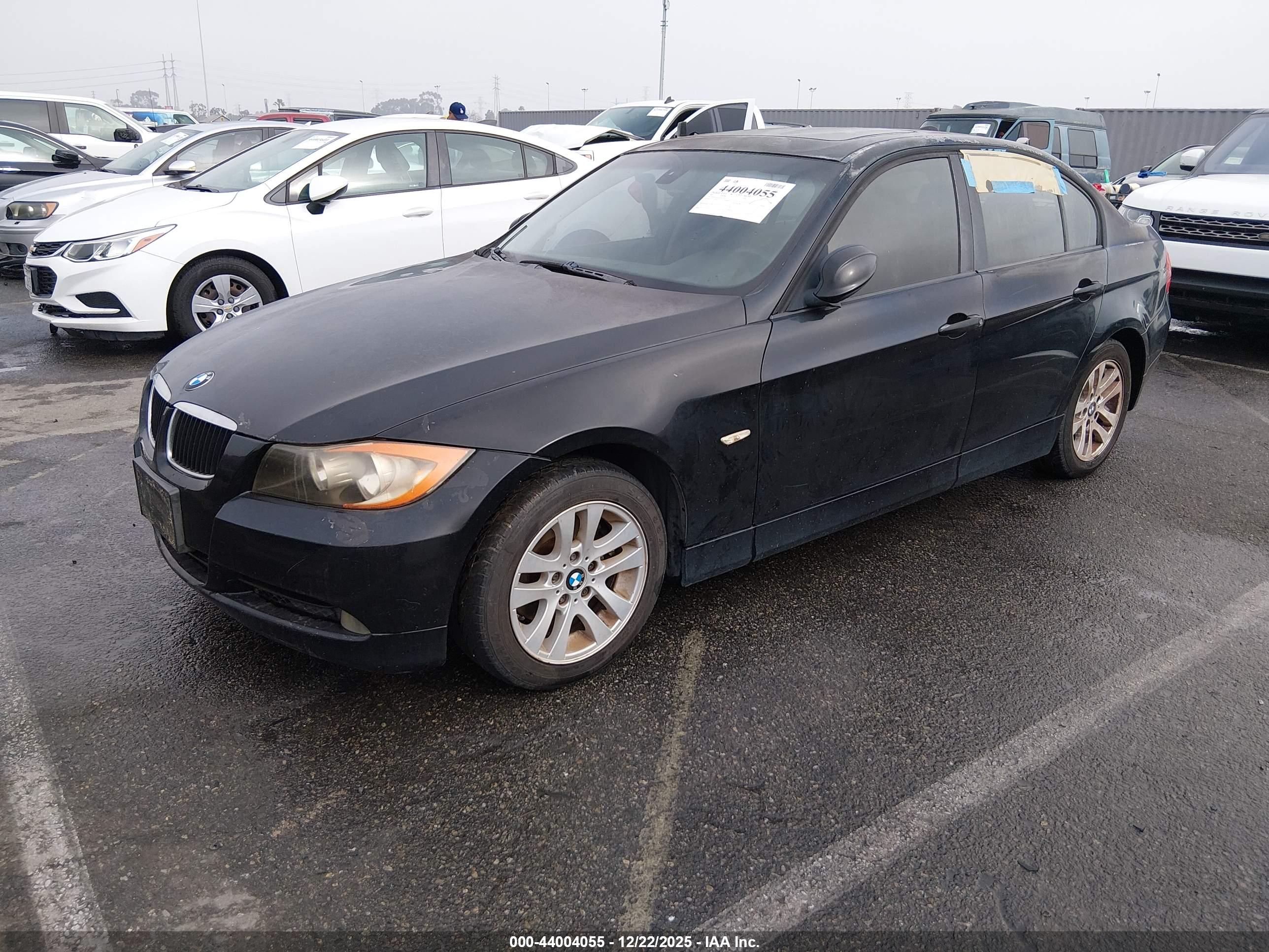 BMW 328I image 2