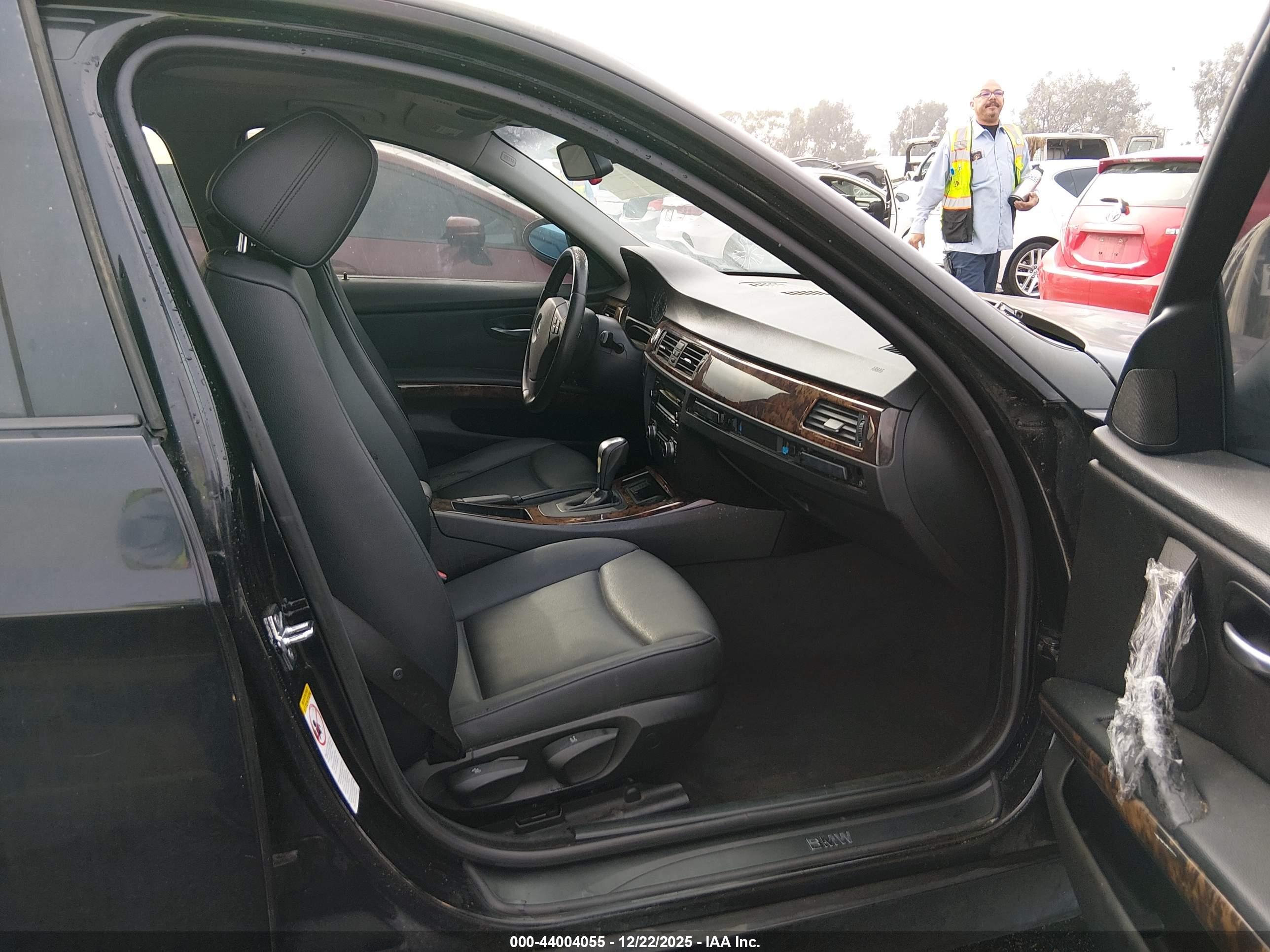 BMW 328I image 5
