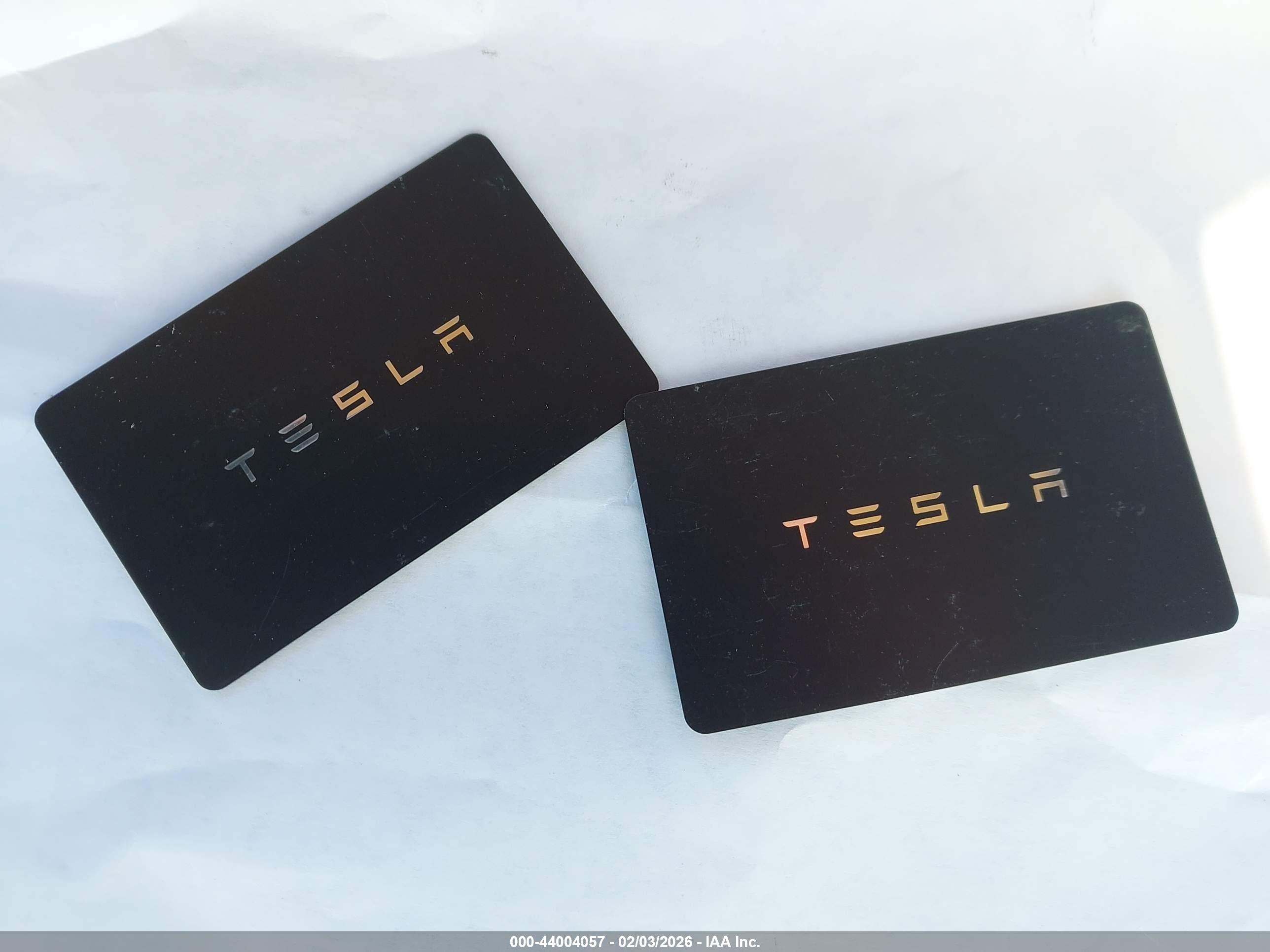 TESLA MODEL image 11