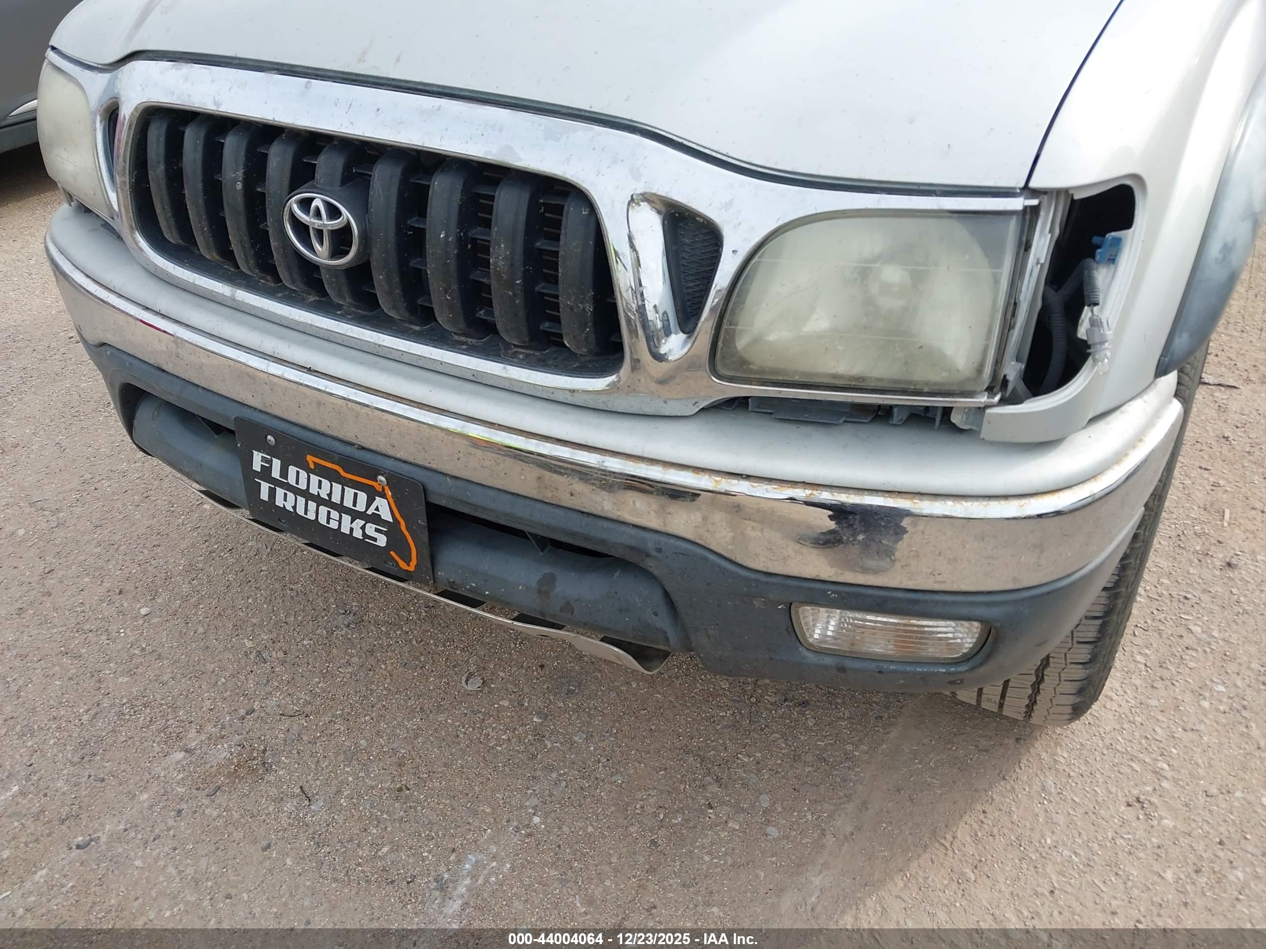 TOYOTA TACOMA image 6