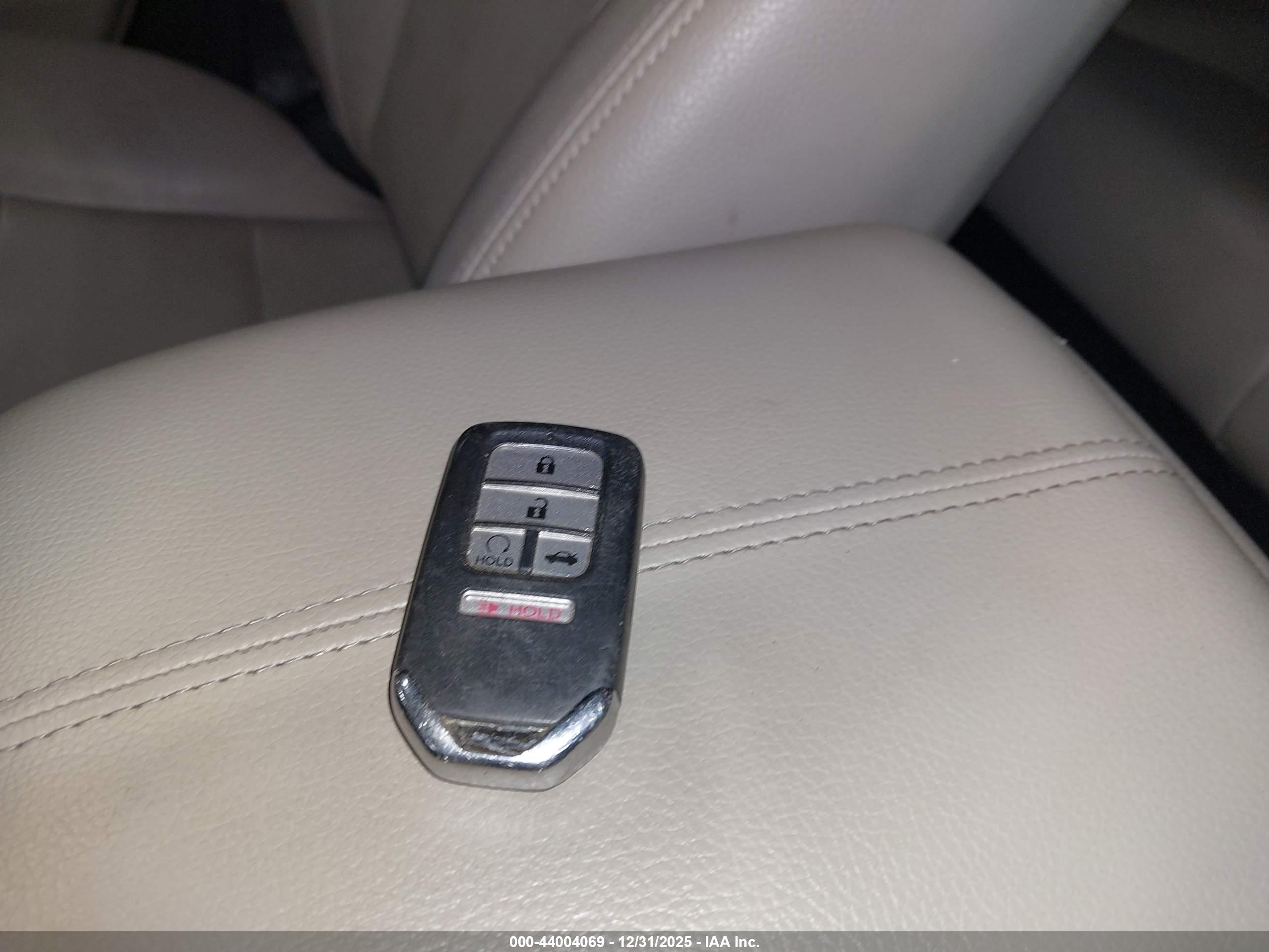 HONDA ACCORD image 11