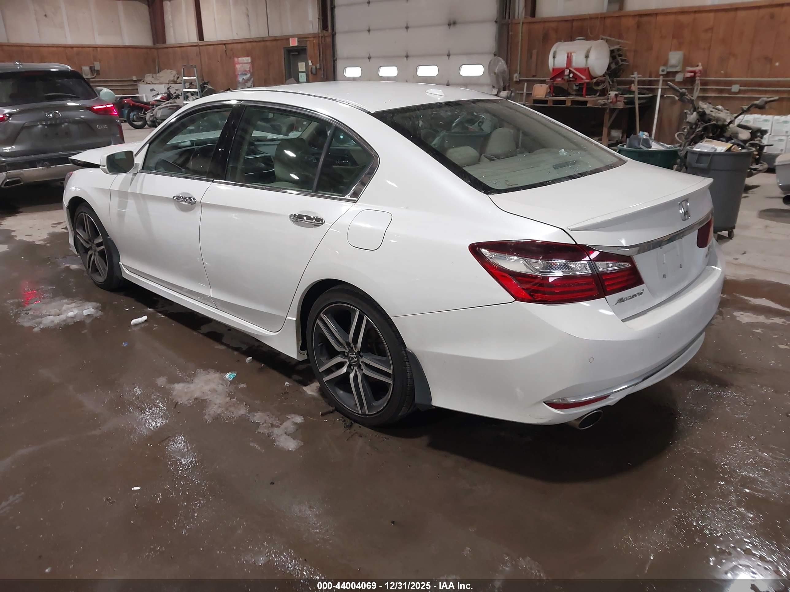 HONDA ACCORD image 3