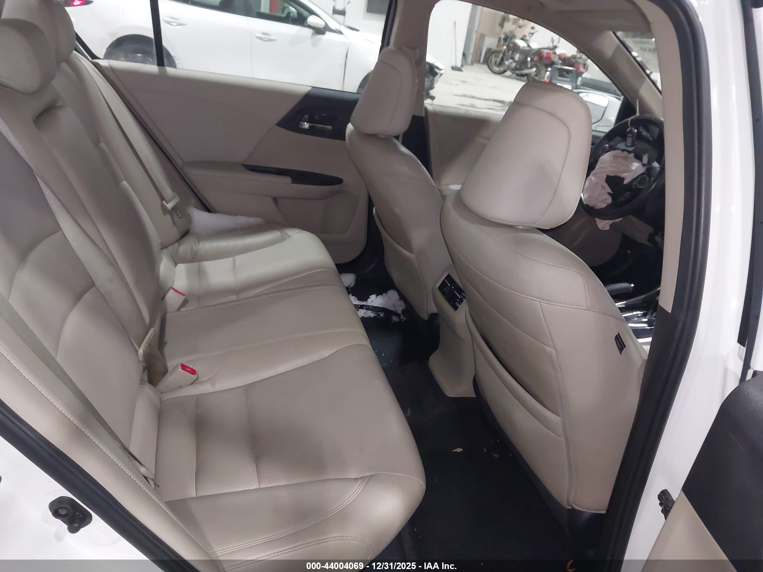 HONDA ACCORD image 8