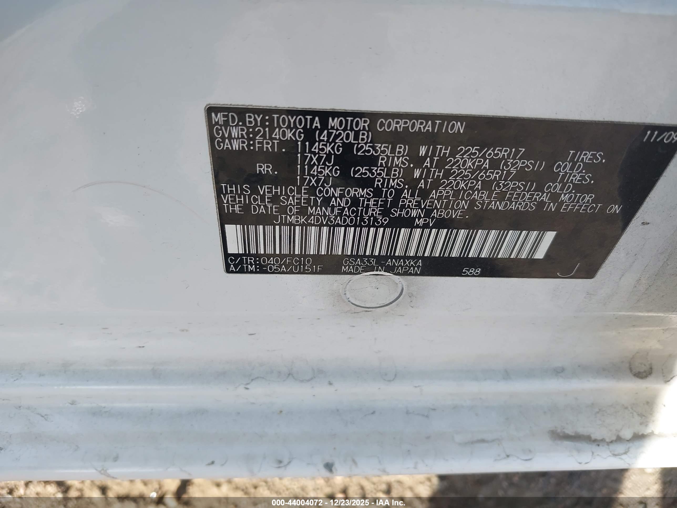 TOYOTA RAV4 image 9