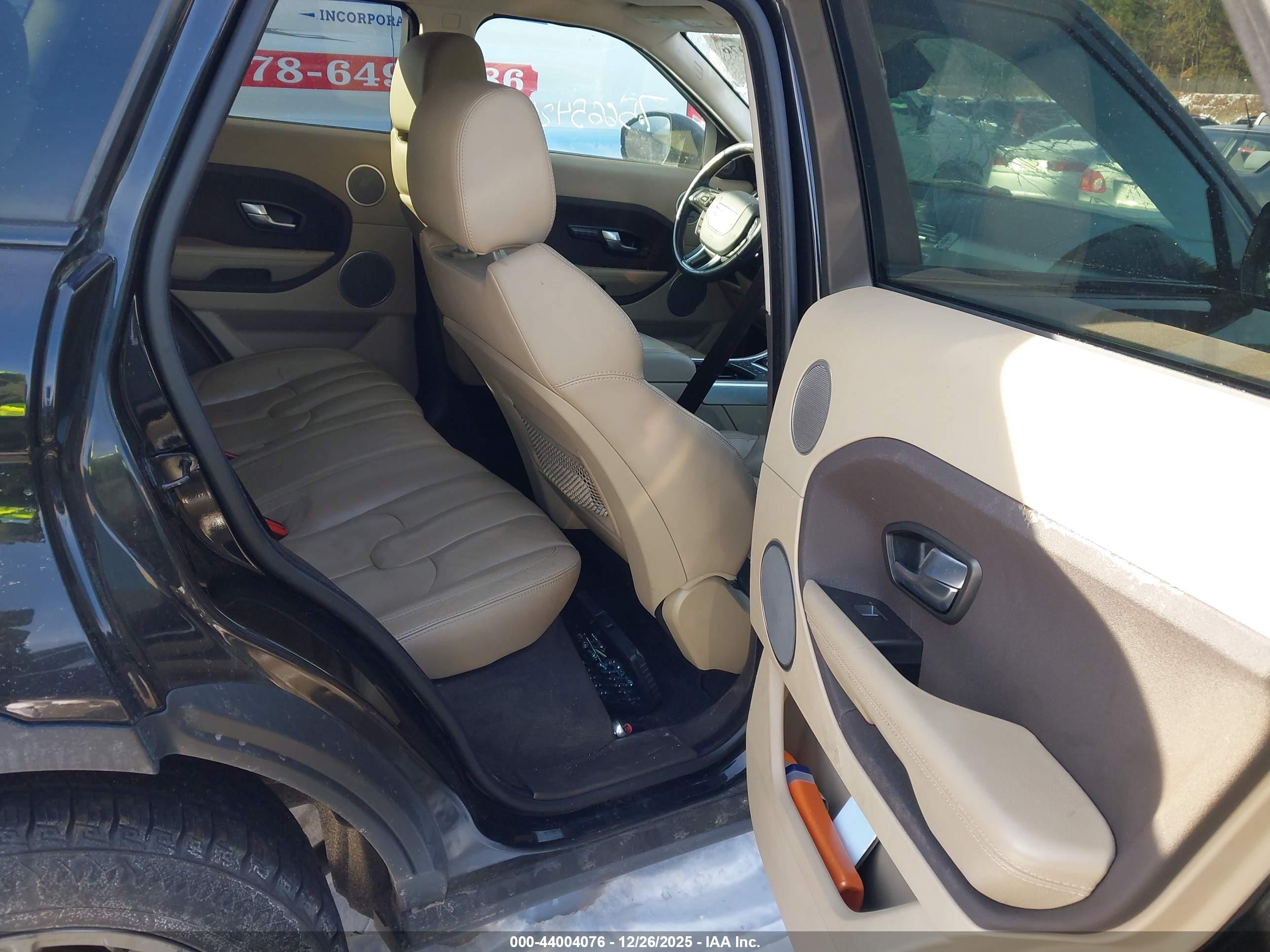 LAND ROVER image 8