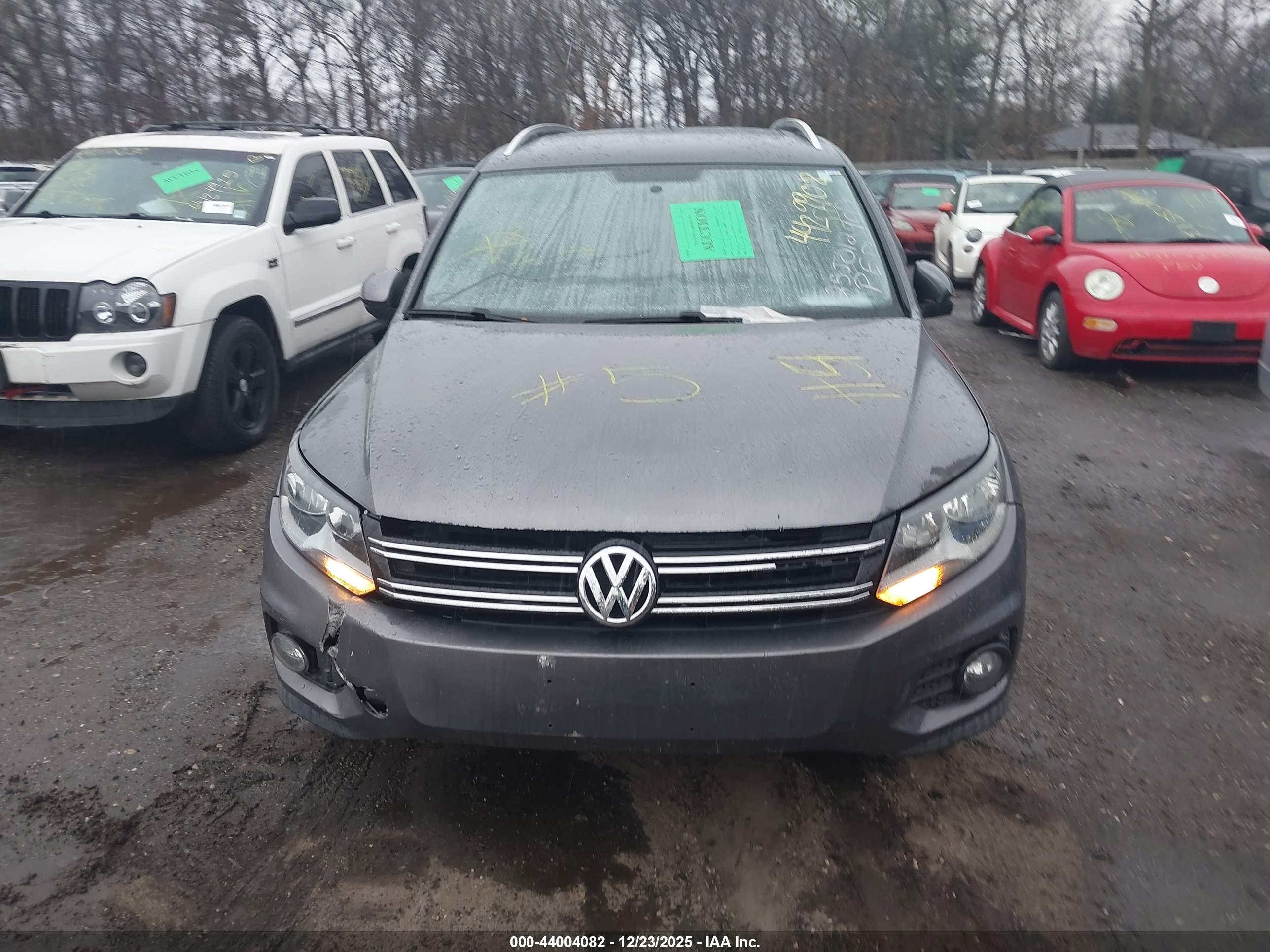 VOLKSWAGEN TIGUAN image 6