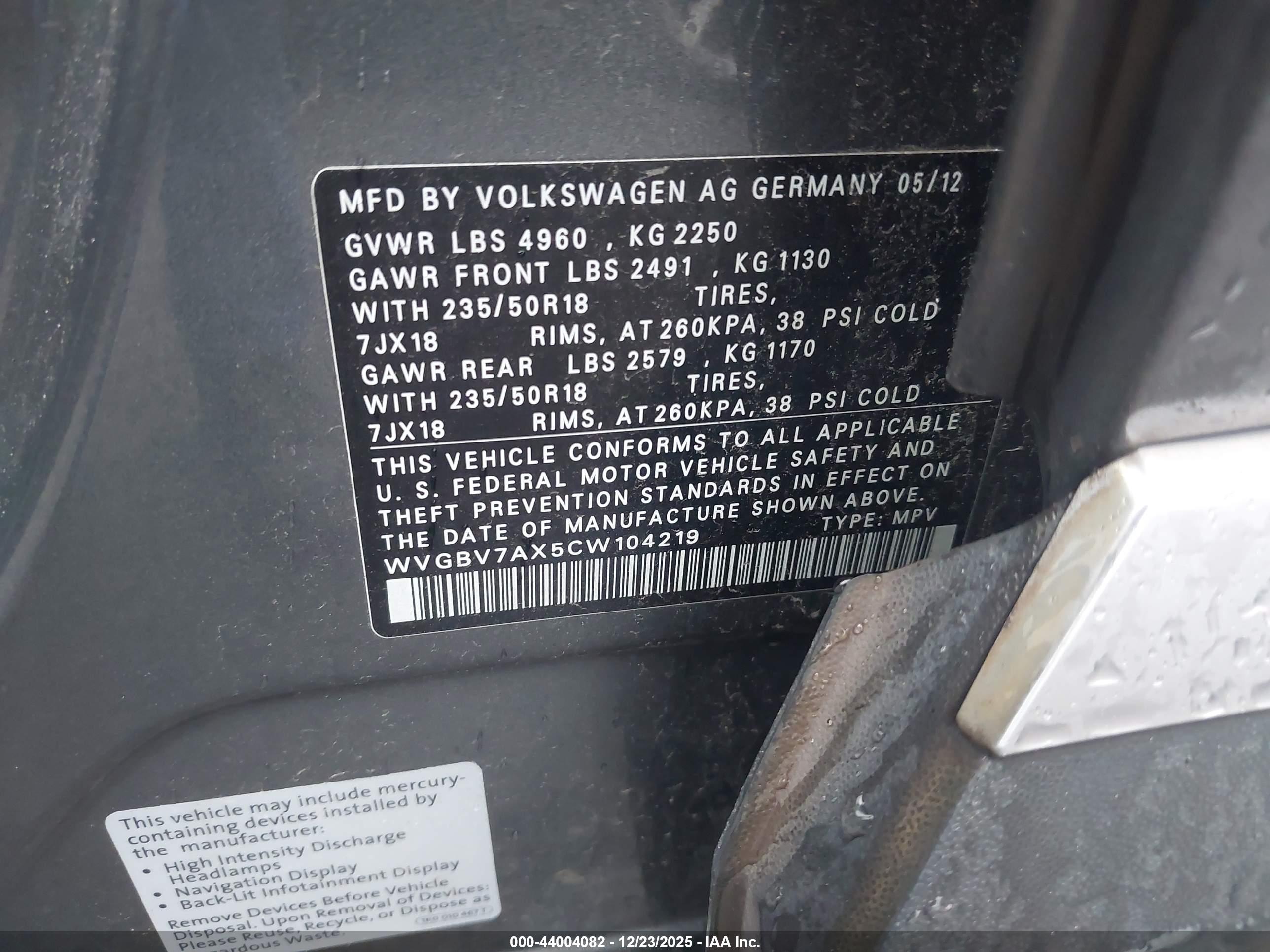 VOLKSWAGEN TIGUAN image 9