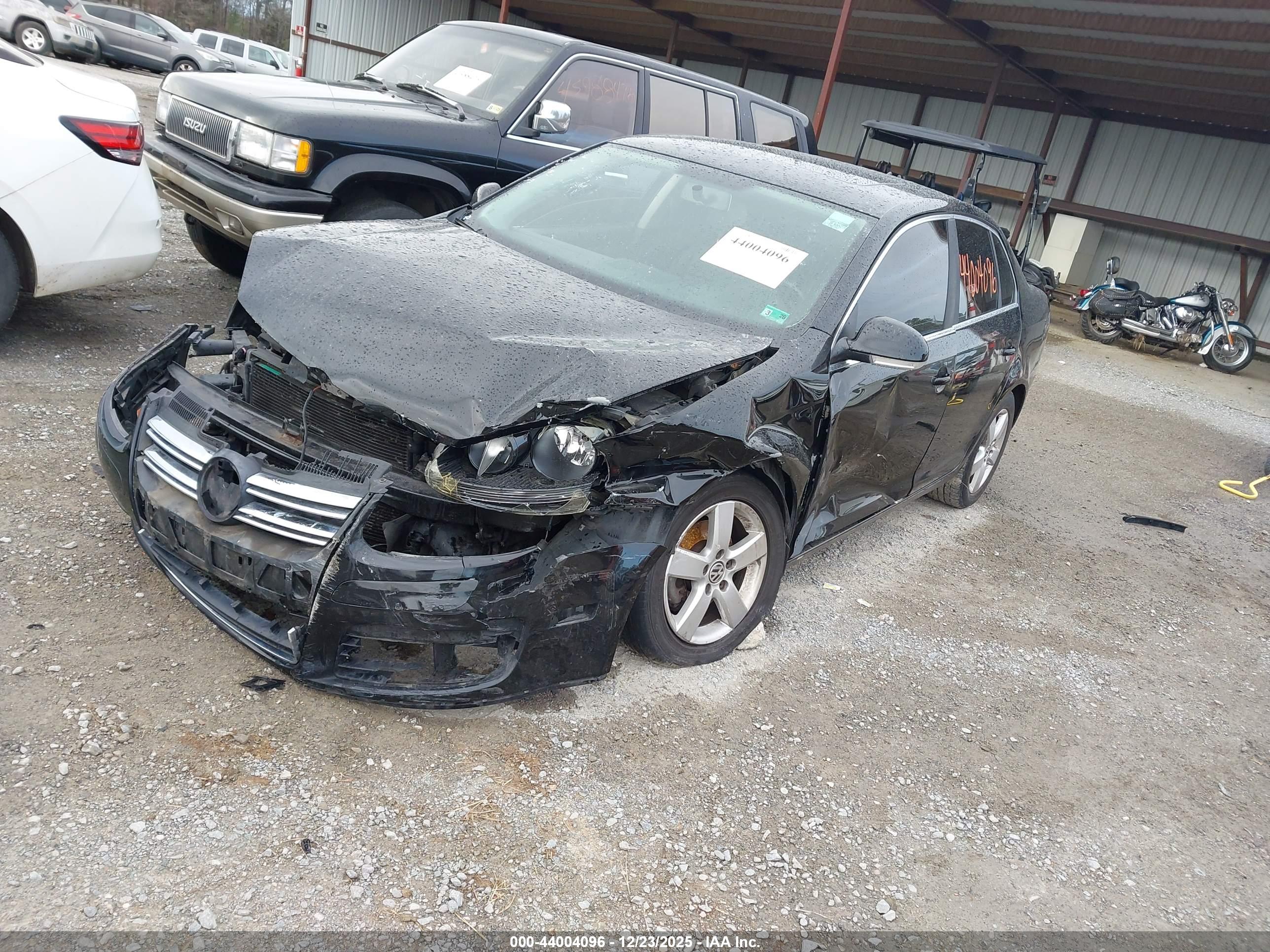 VOLKSWAGEN JETTA image 2