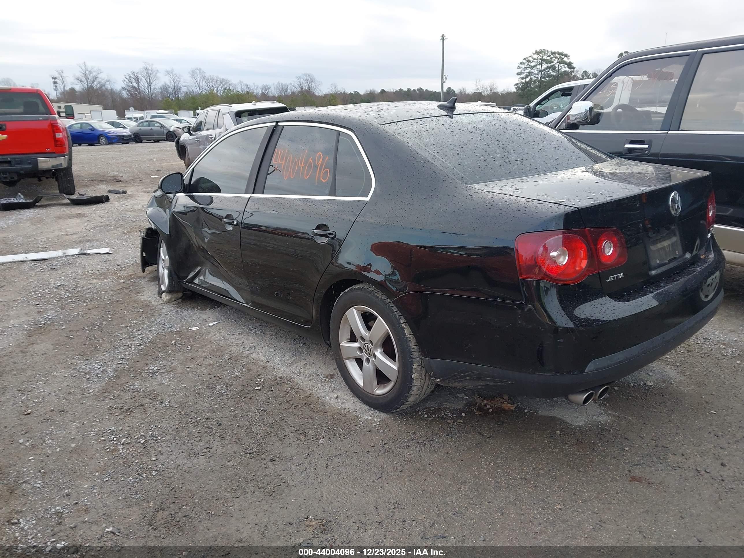 VOLKSWAGEN JETTA image 3