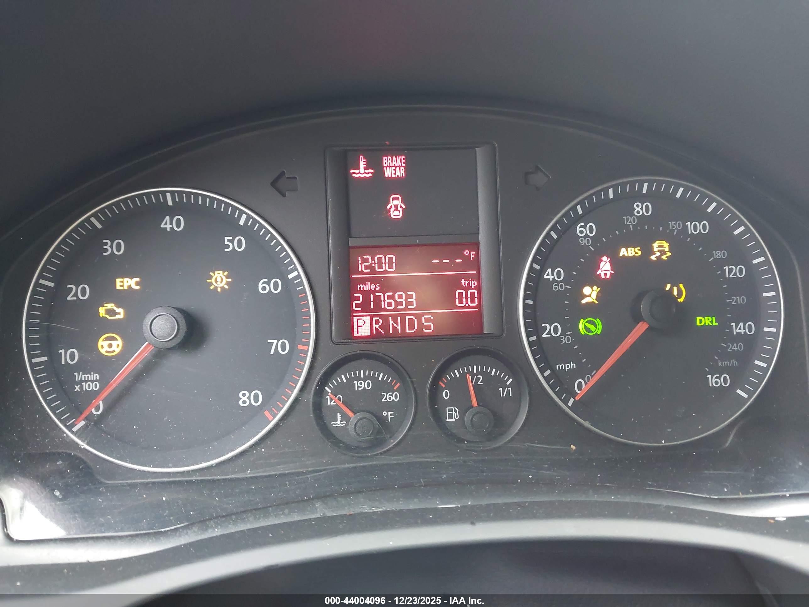 VOLKSWAGEN JETTA image 7
