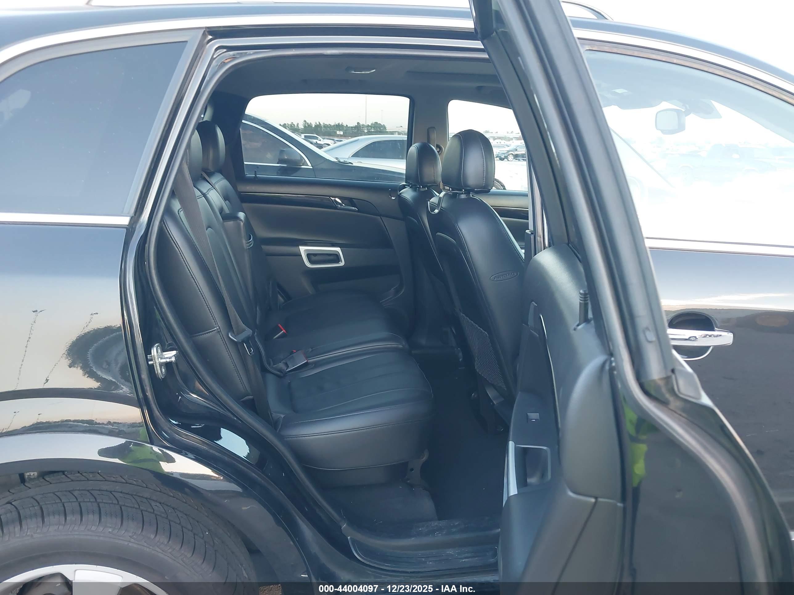 CHEVROLET CAPTIVA image 8