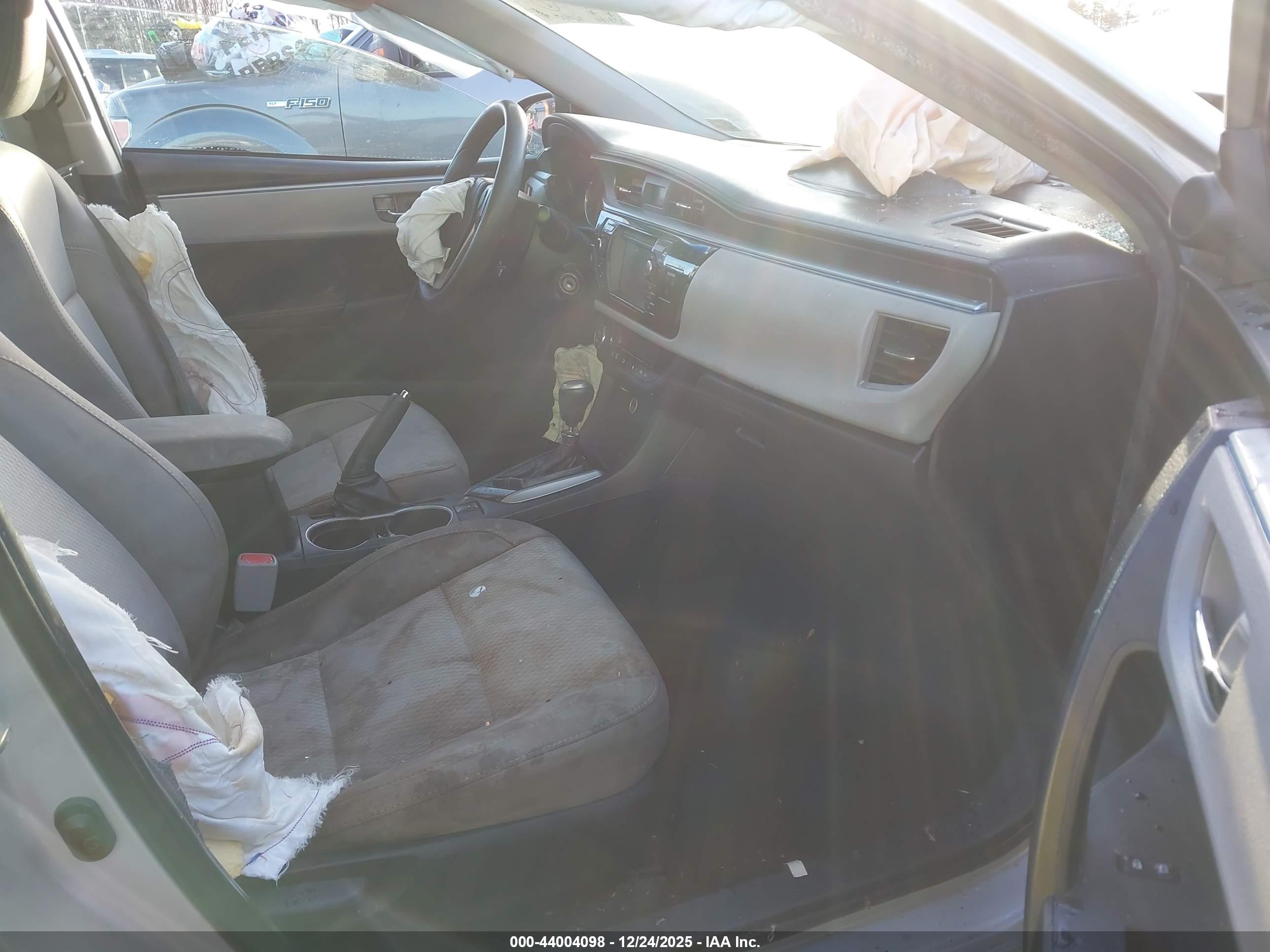 TOYOTA COROLLA image 5
