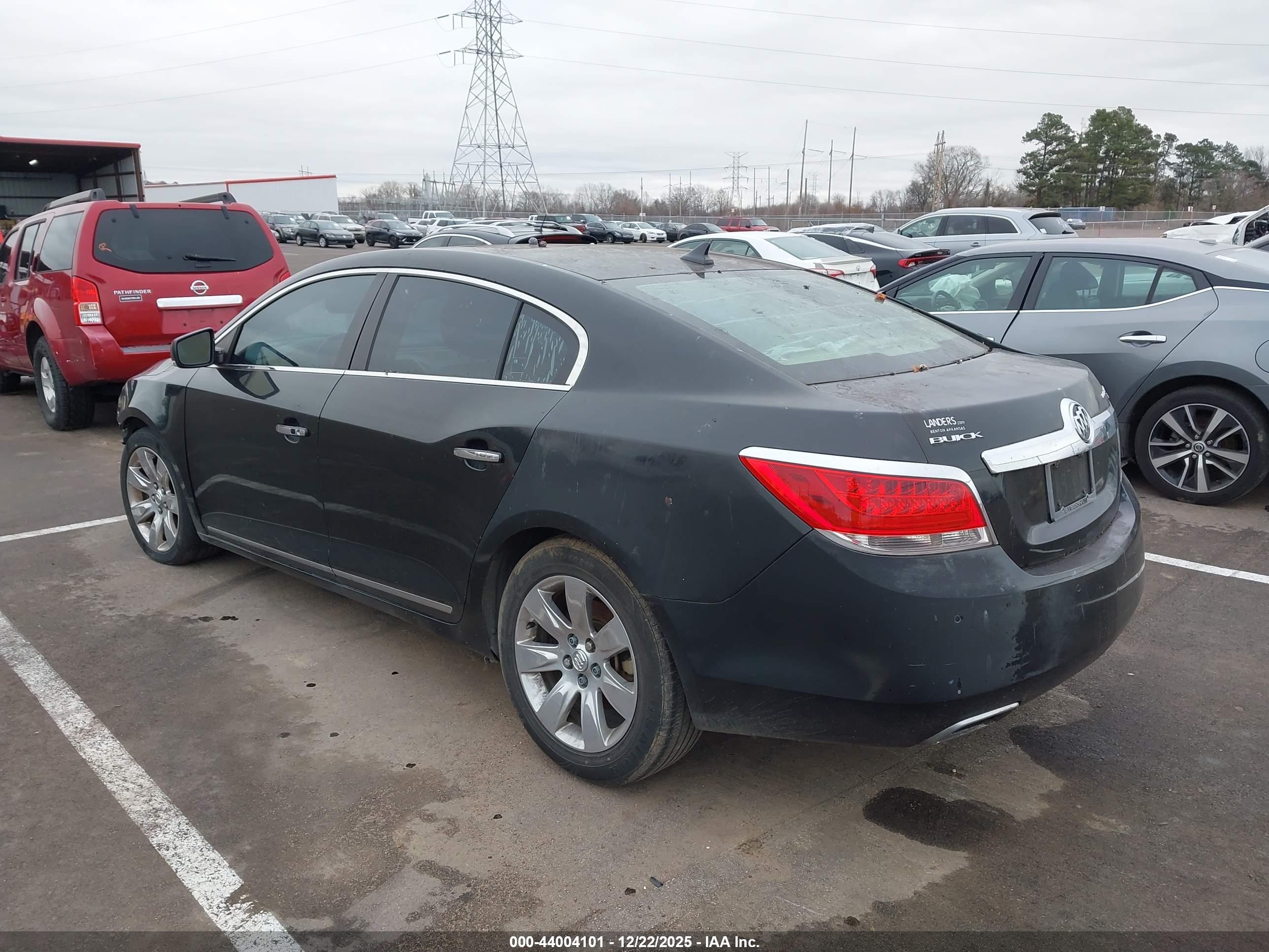BUICK LACROSSE image 3
