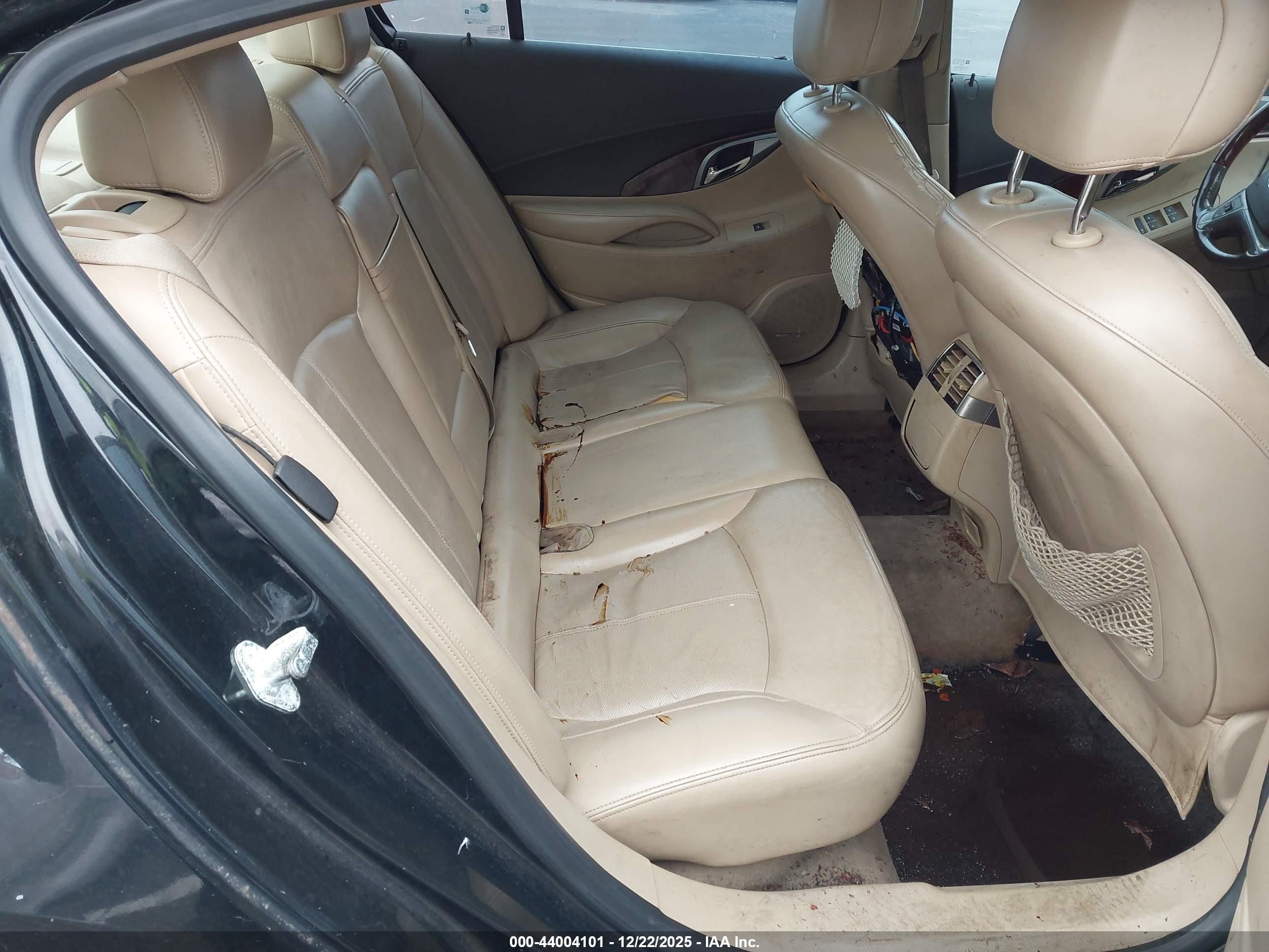 BUICK LACROSSE image 8