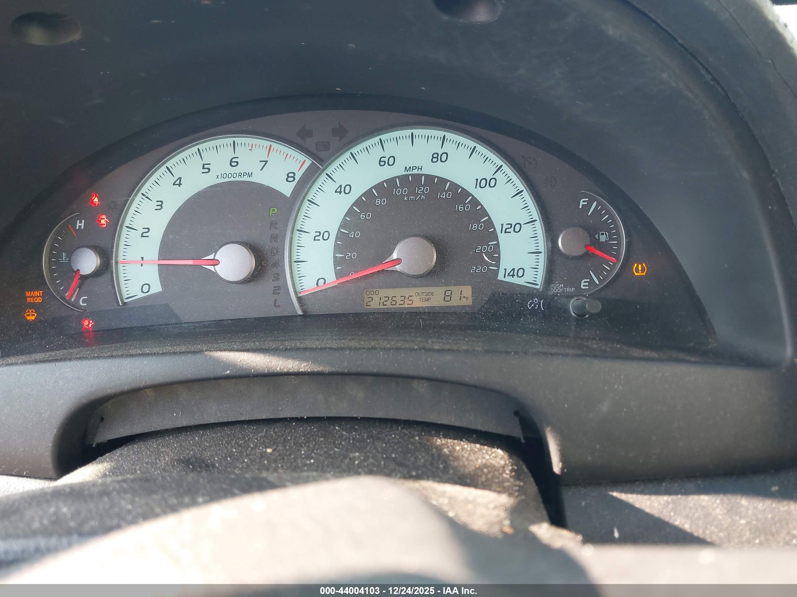 TOYOTA CAMRY image 7