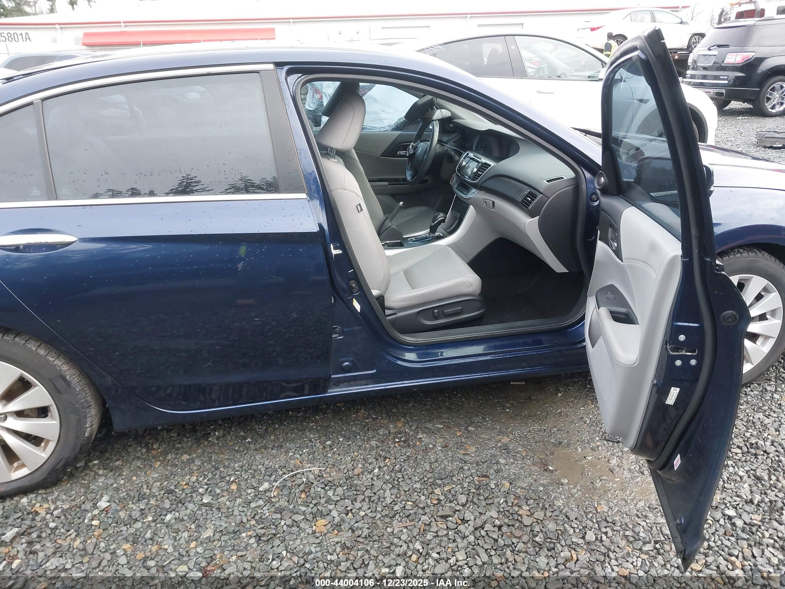 HONDA ACCORD image 5