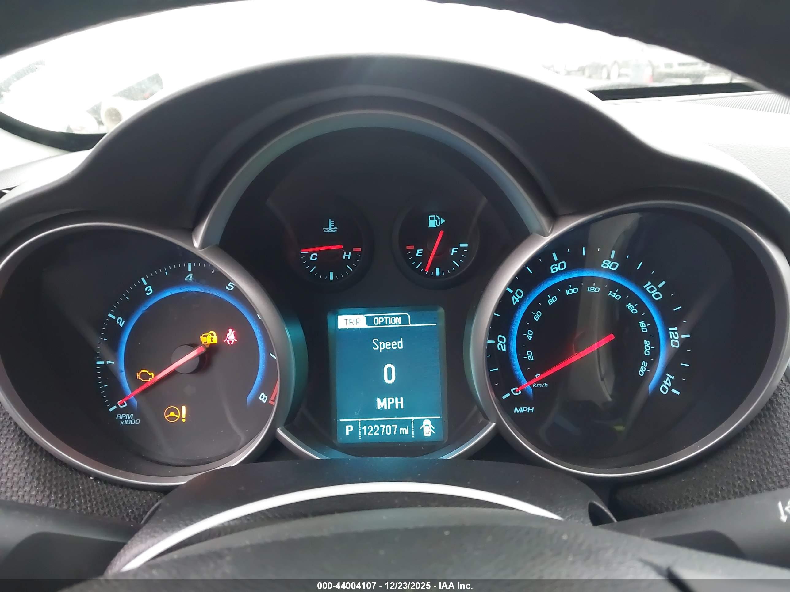 CHEVROLET CRUZE image 7