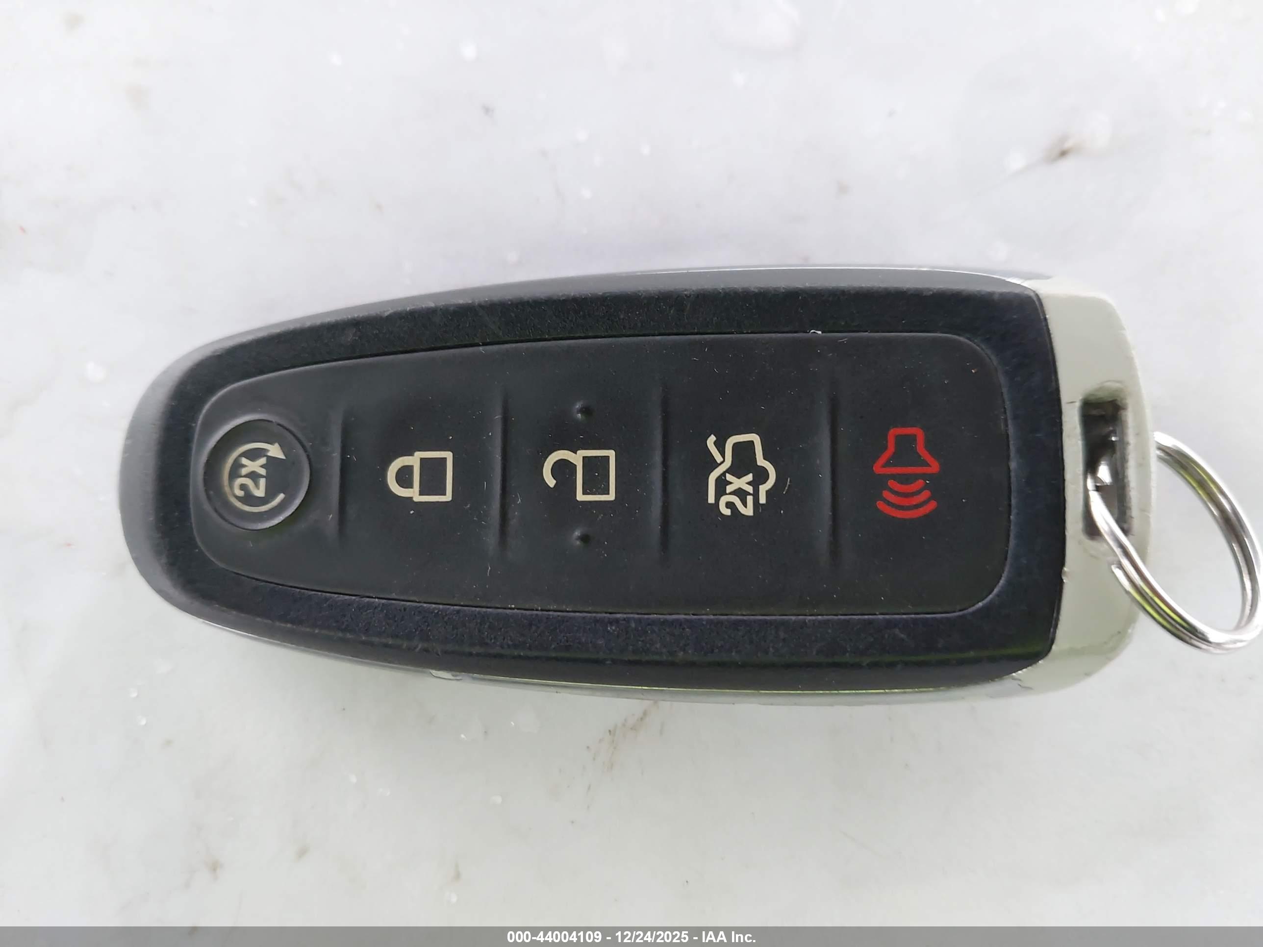 FORD EDGE image 11
