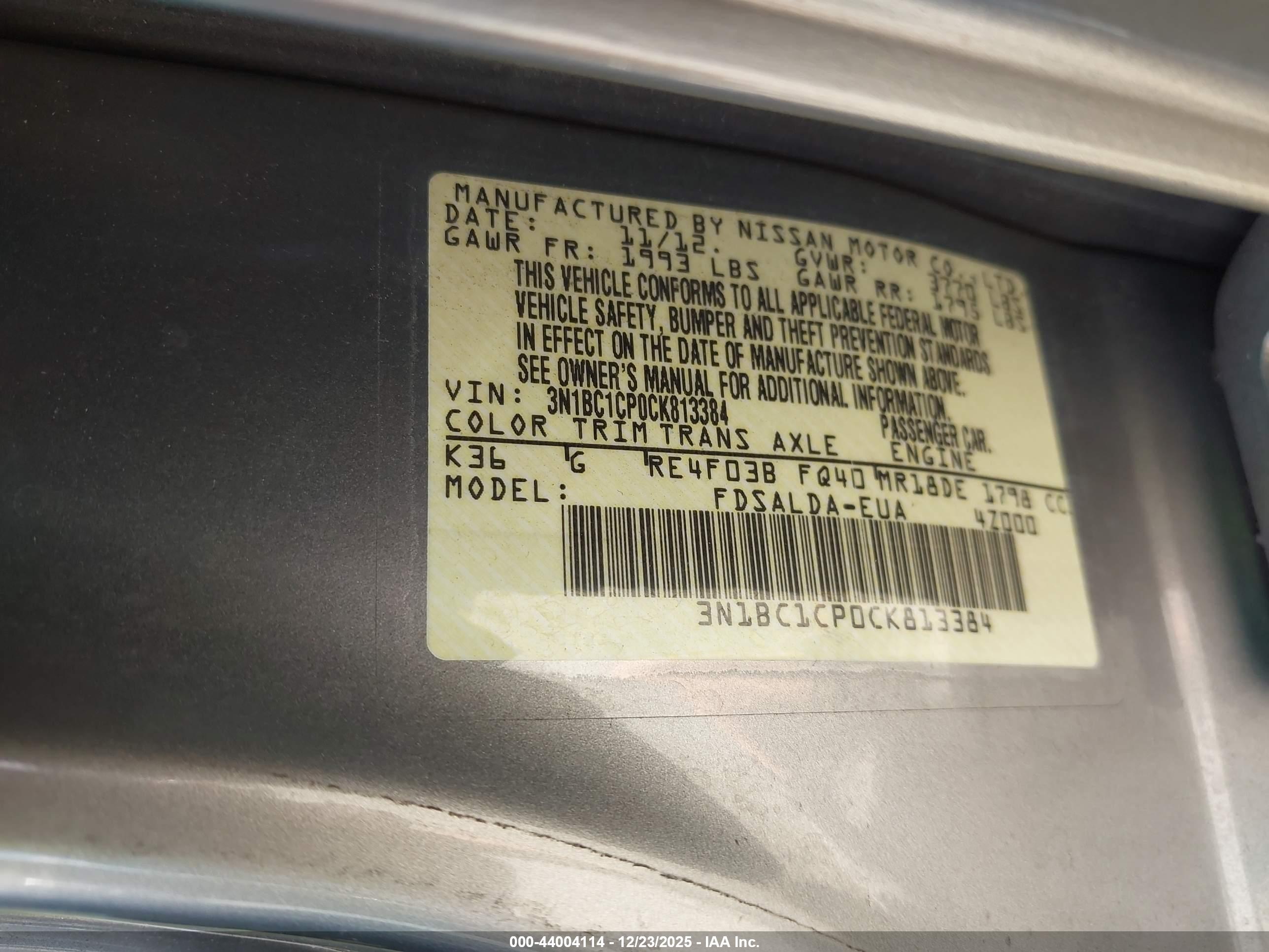NISSAN VERSA image 9