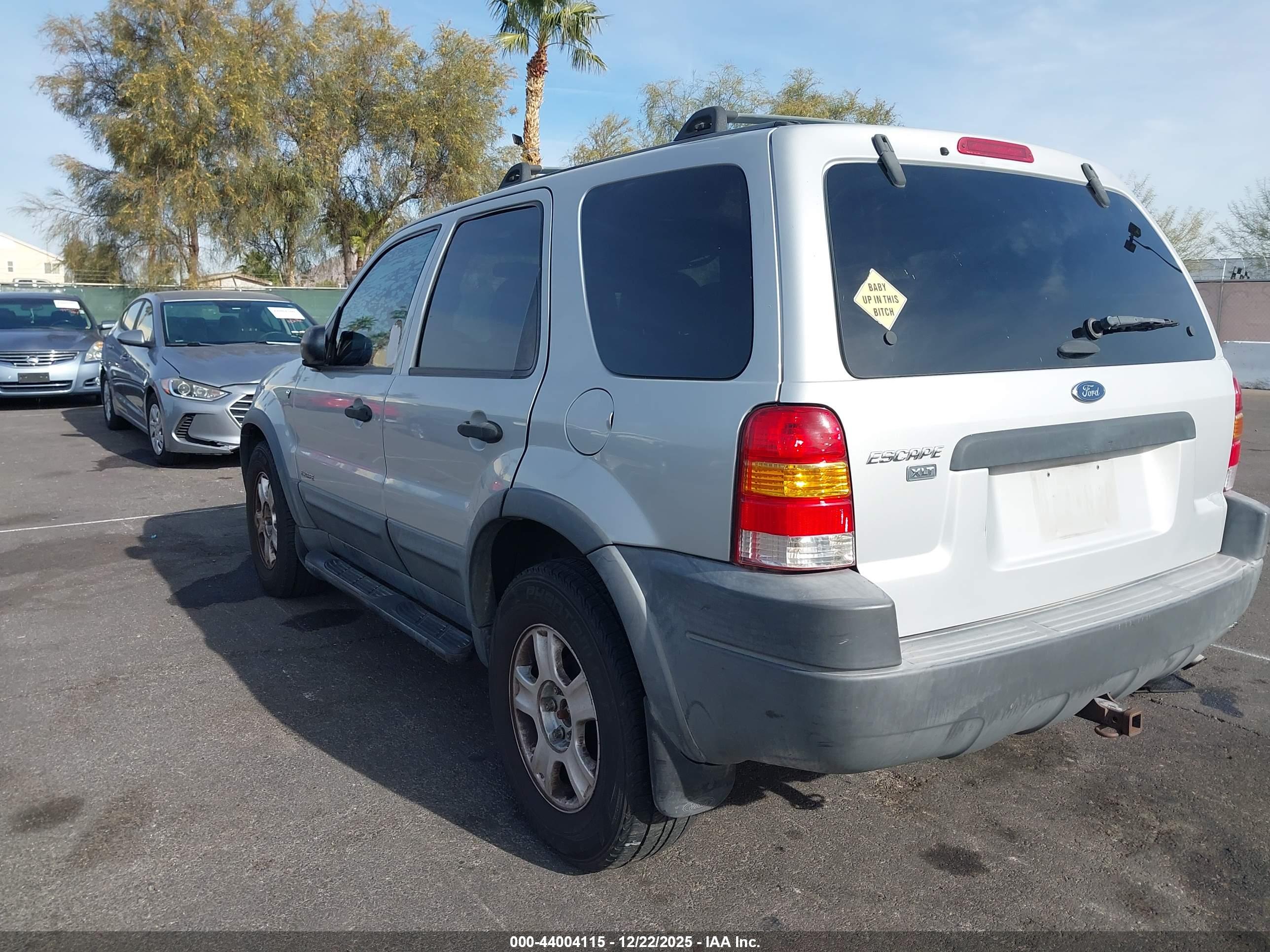FORD ESCAPE image 3