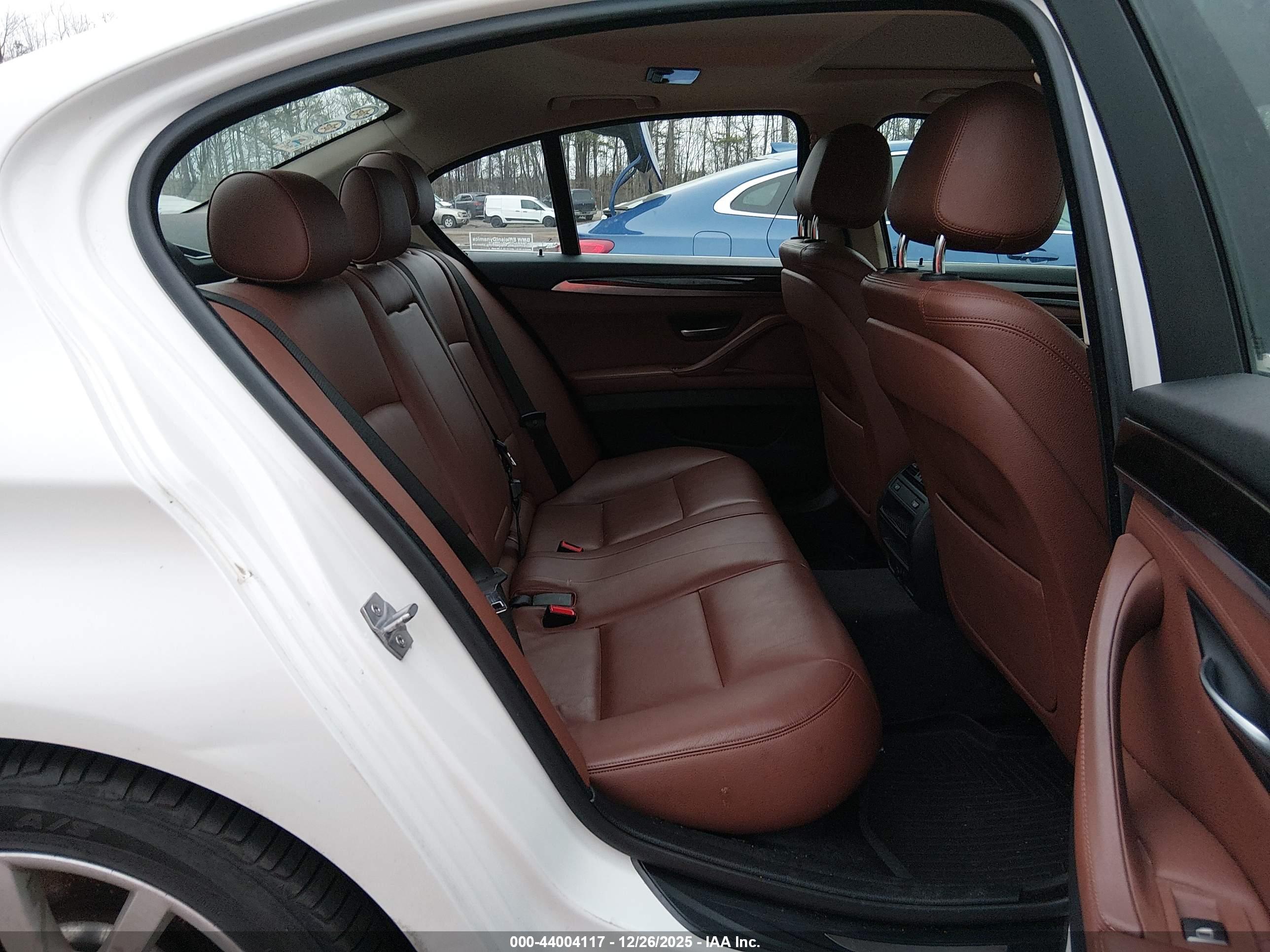BMW 535D image 8