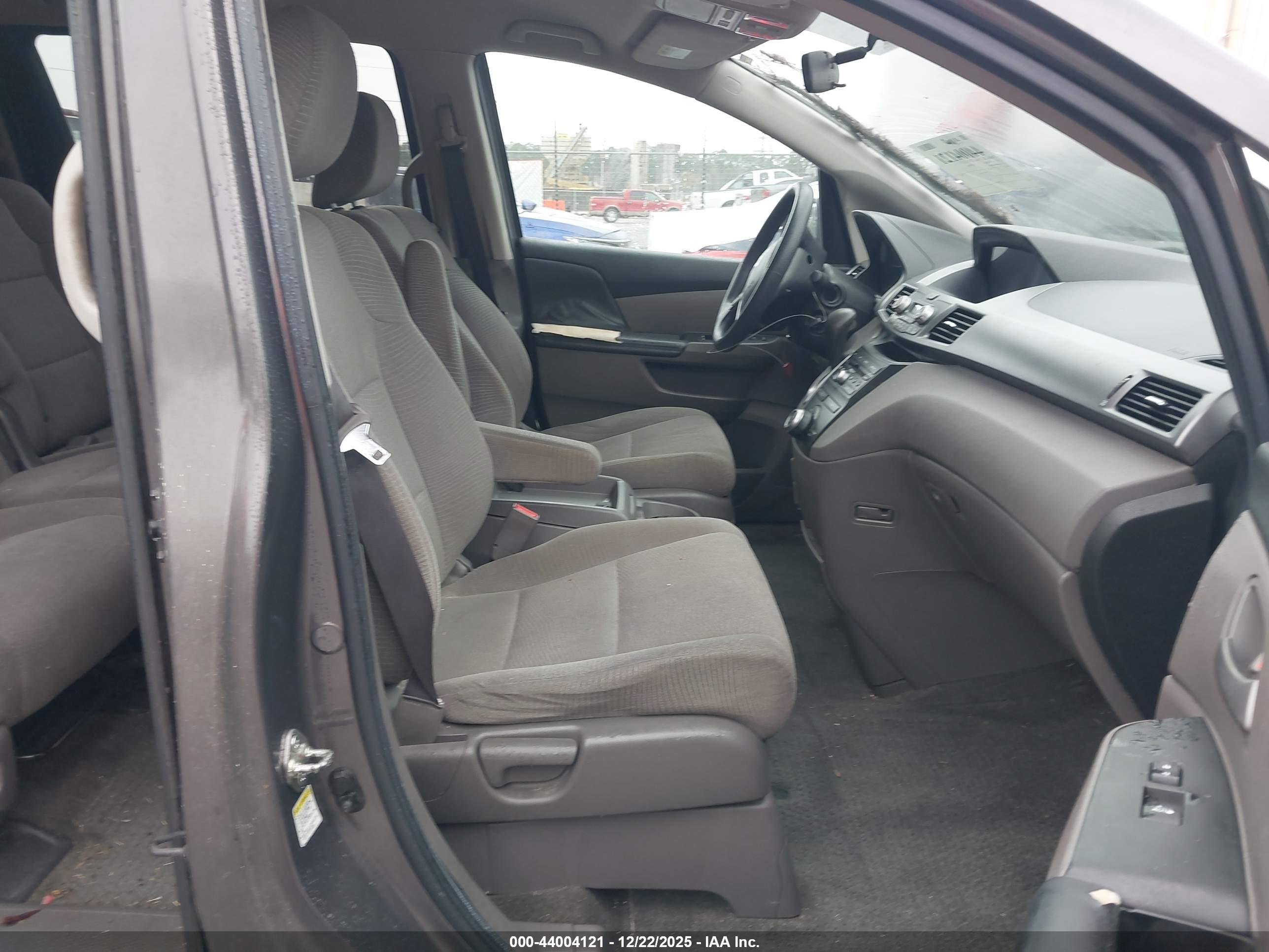 HONDA ODYSSEY image 5