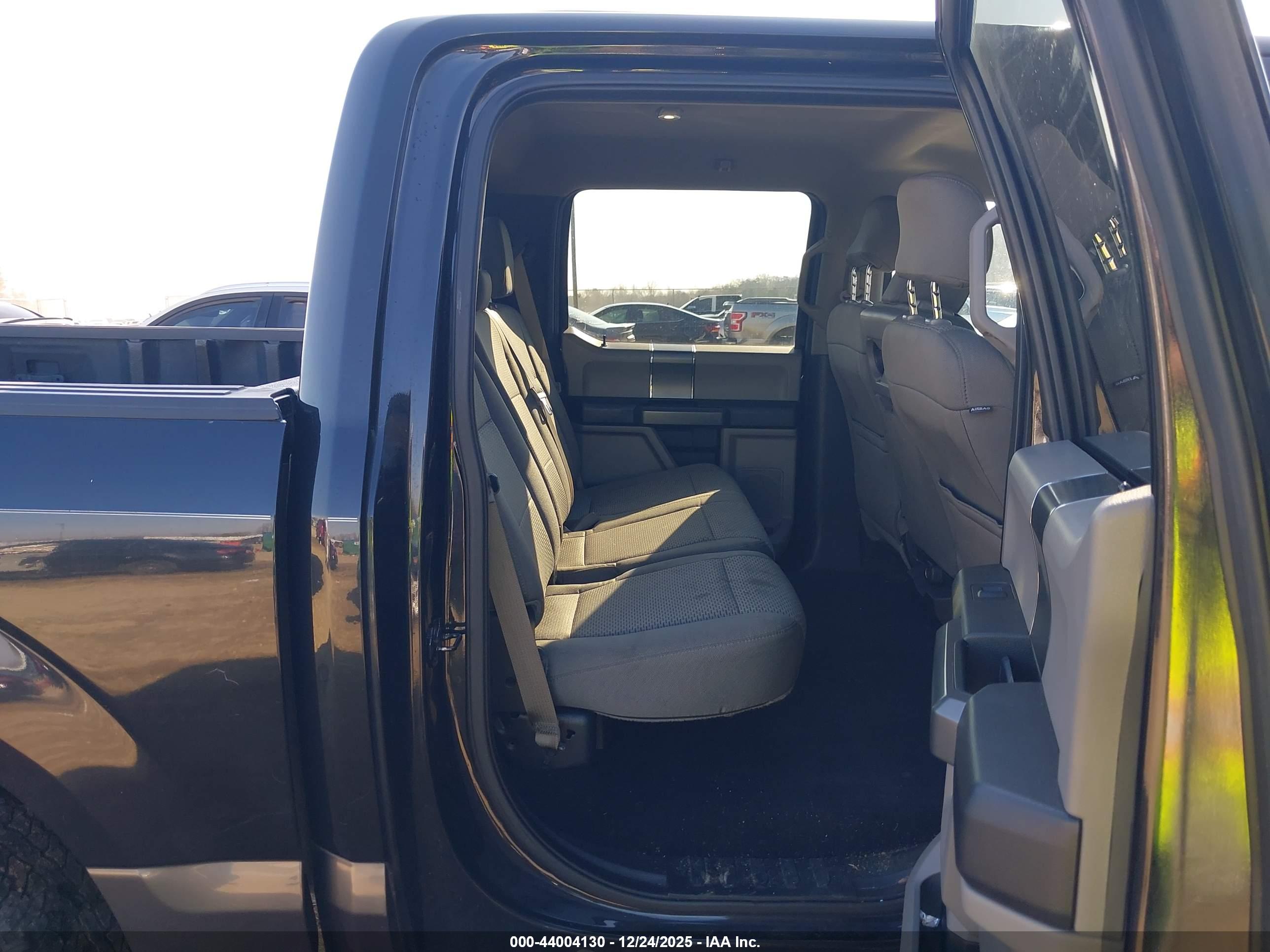 FORD F-150 image 8