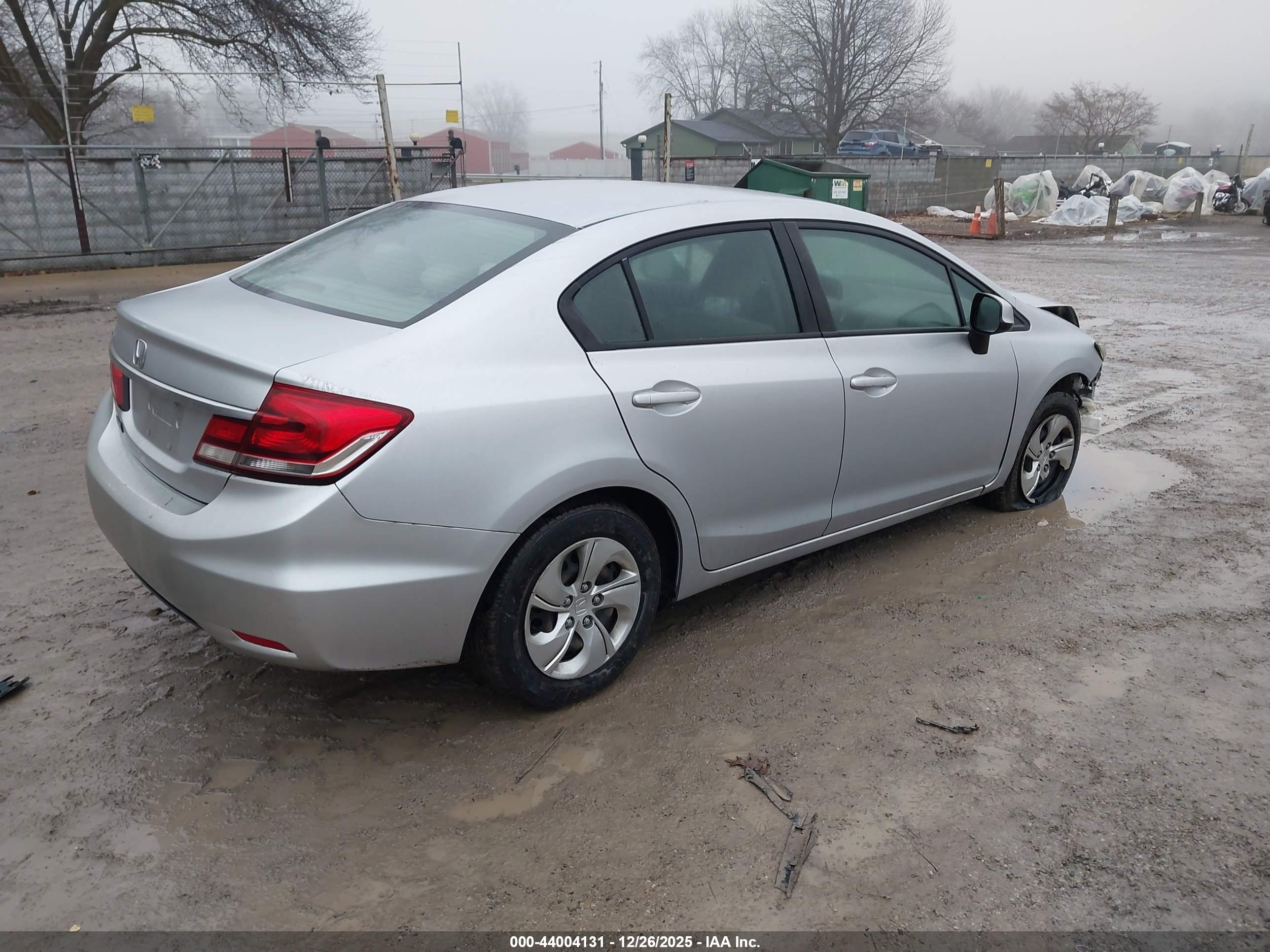 HONDA CIVIC image 4