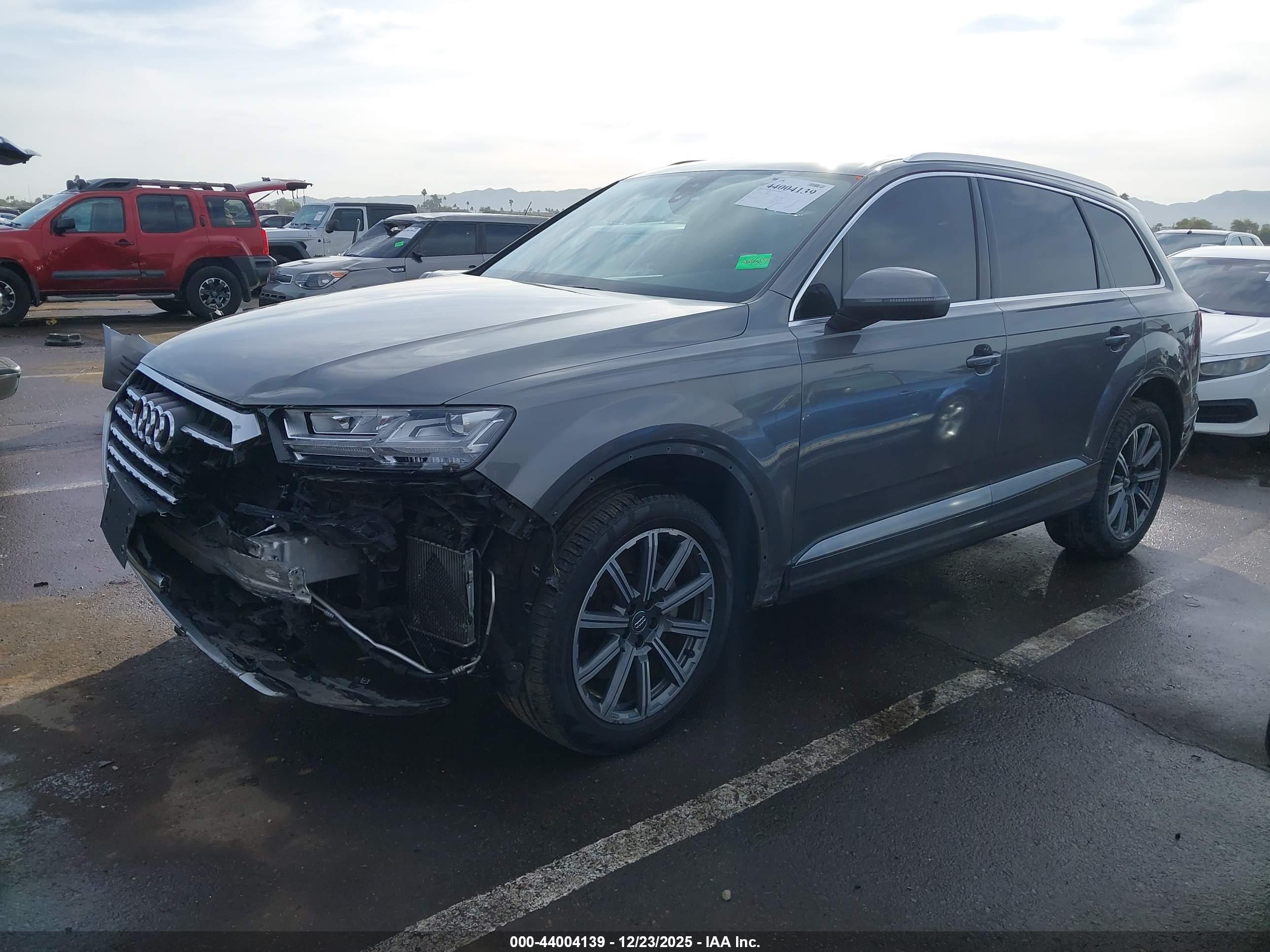 AUDI Q7 image 6