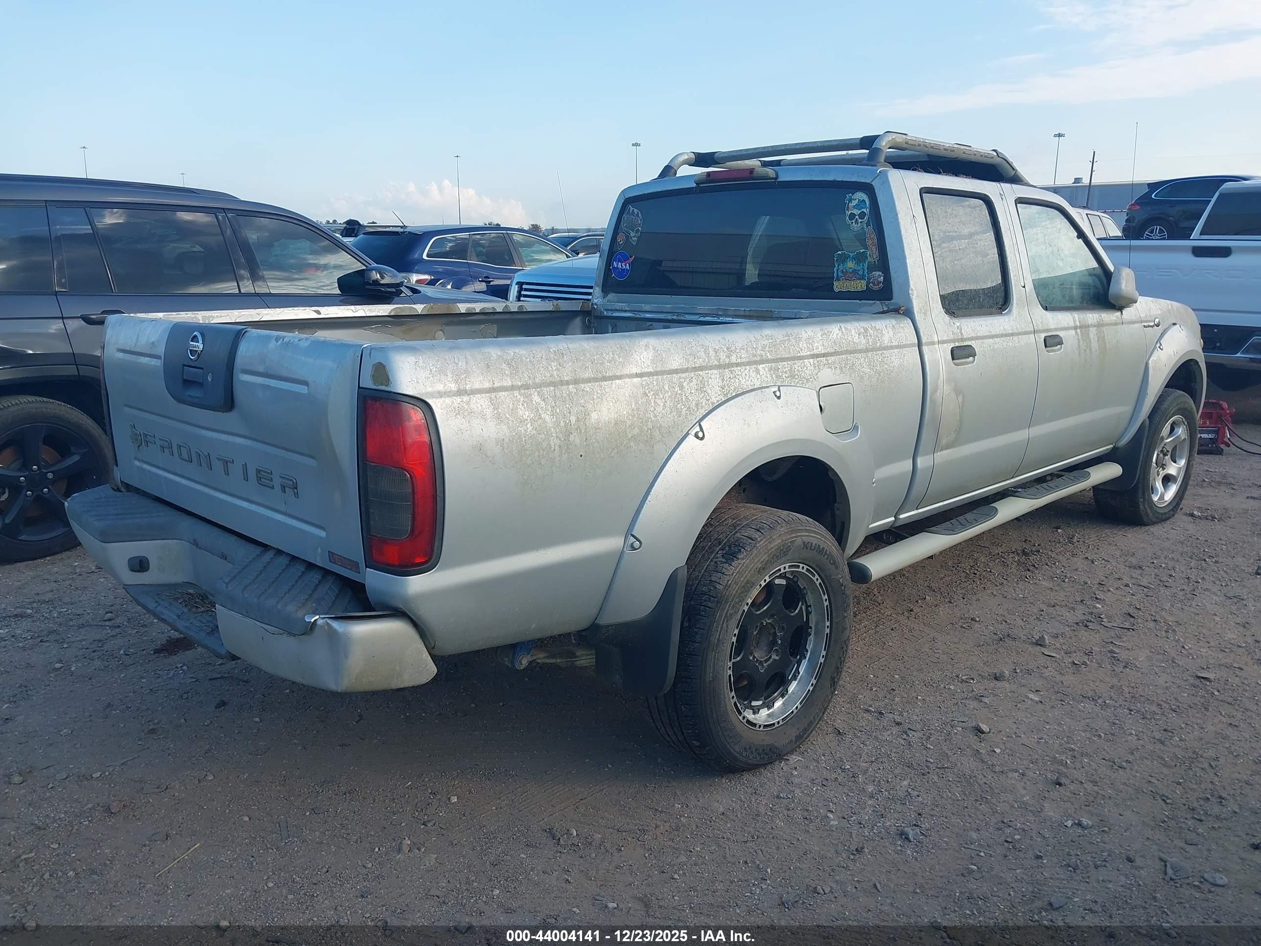 NISSAN FRONTIER image 4