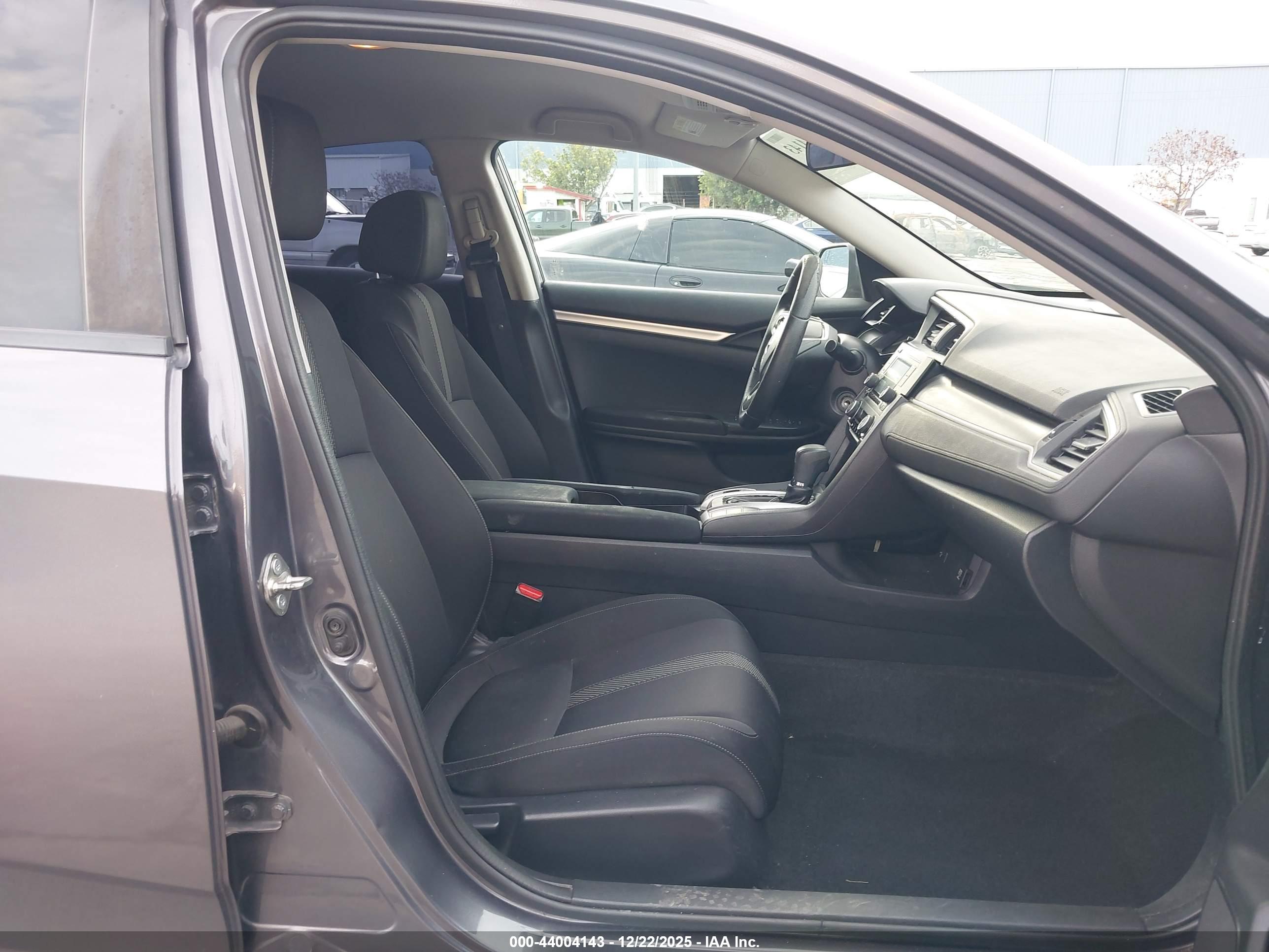 HONDA CIVIC image 5