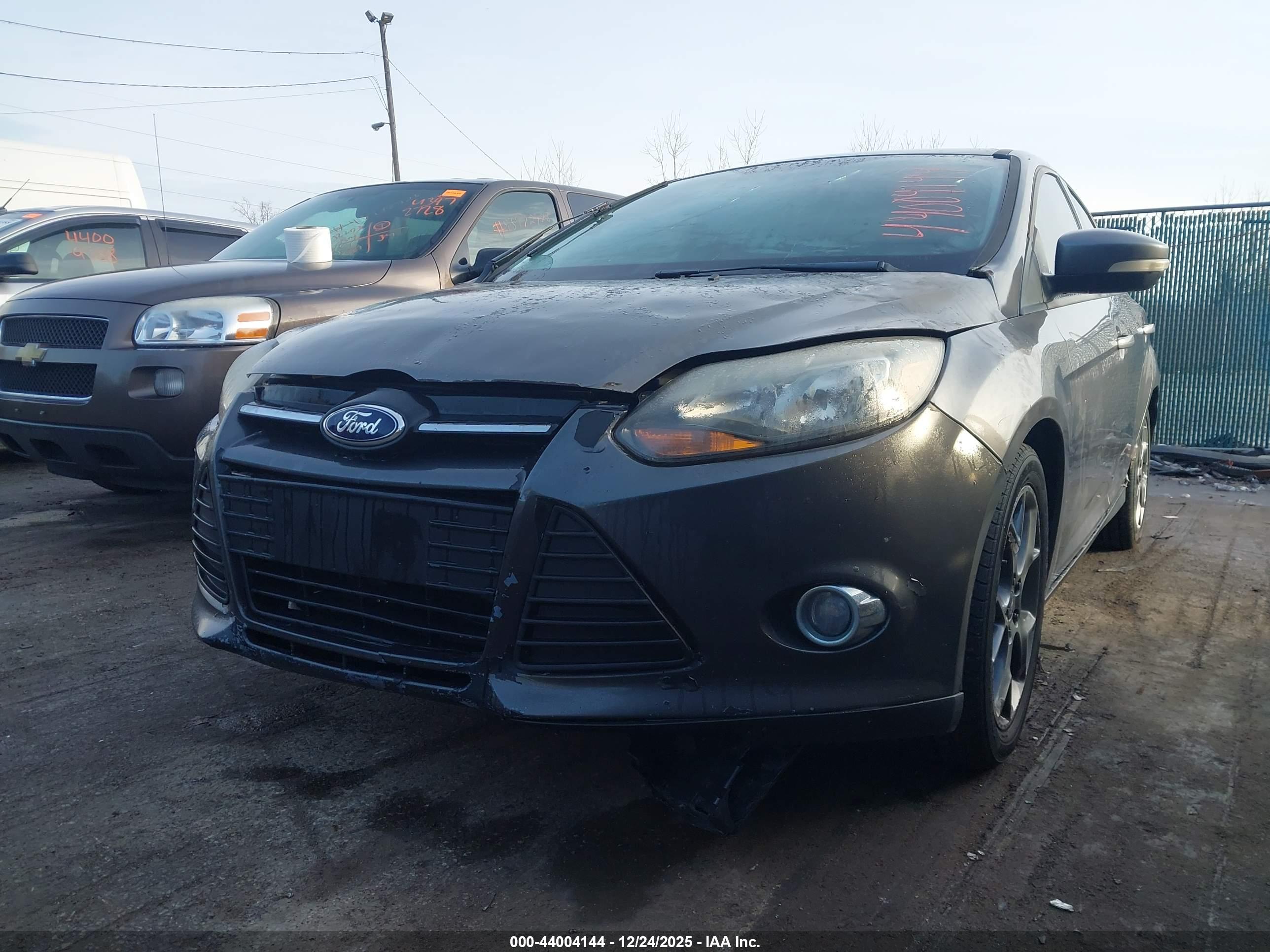 FORD FOCUS image 6