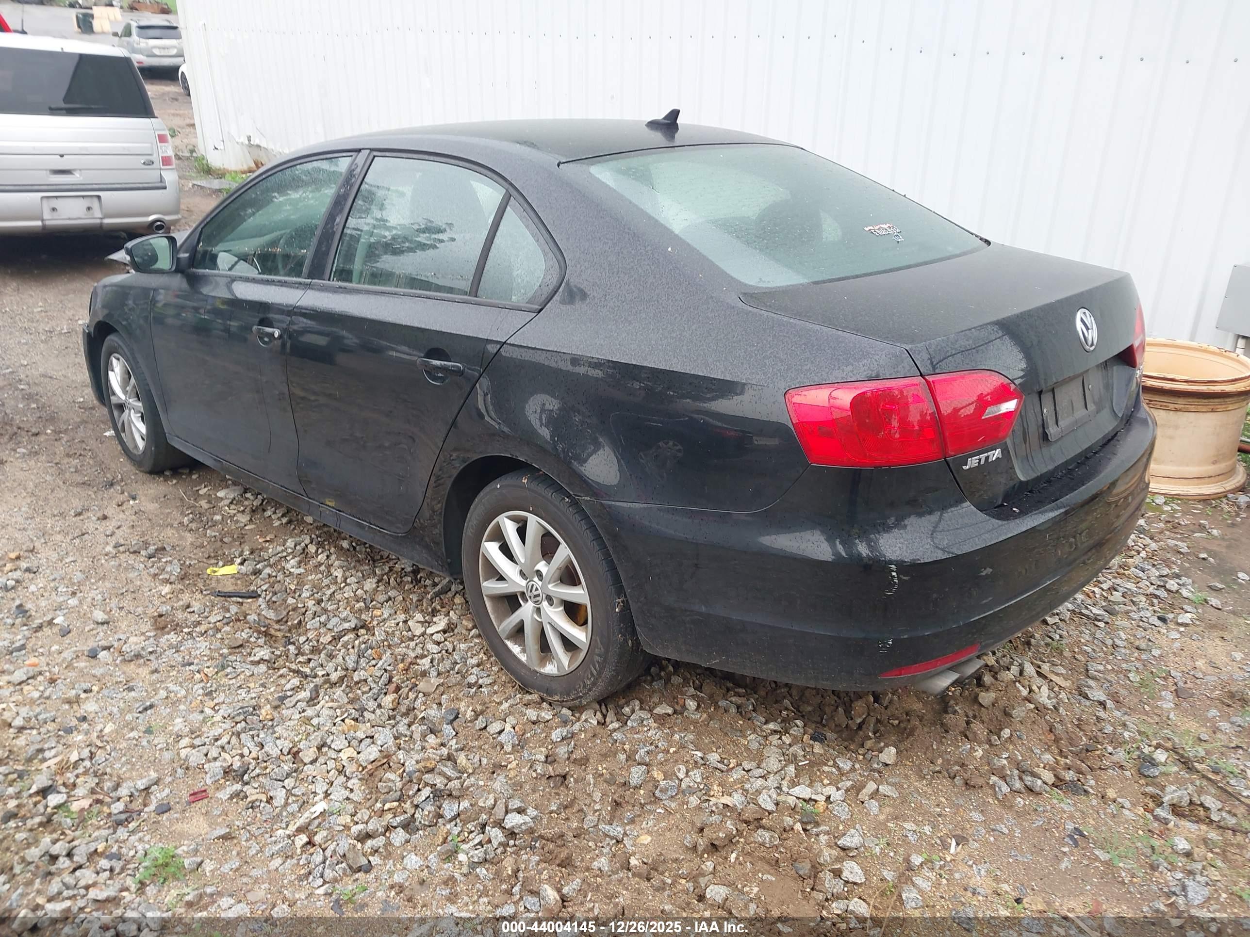 VOLKSWAGEN JETTA image 3